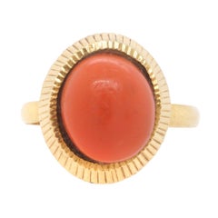 18 Karat Yellow Gold Antique Coral Ring