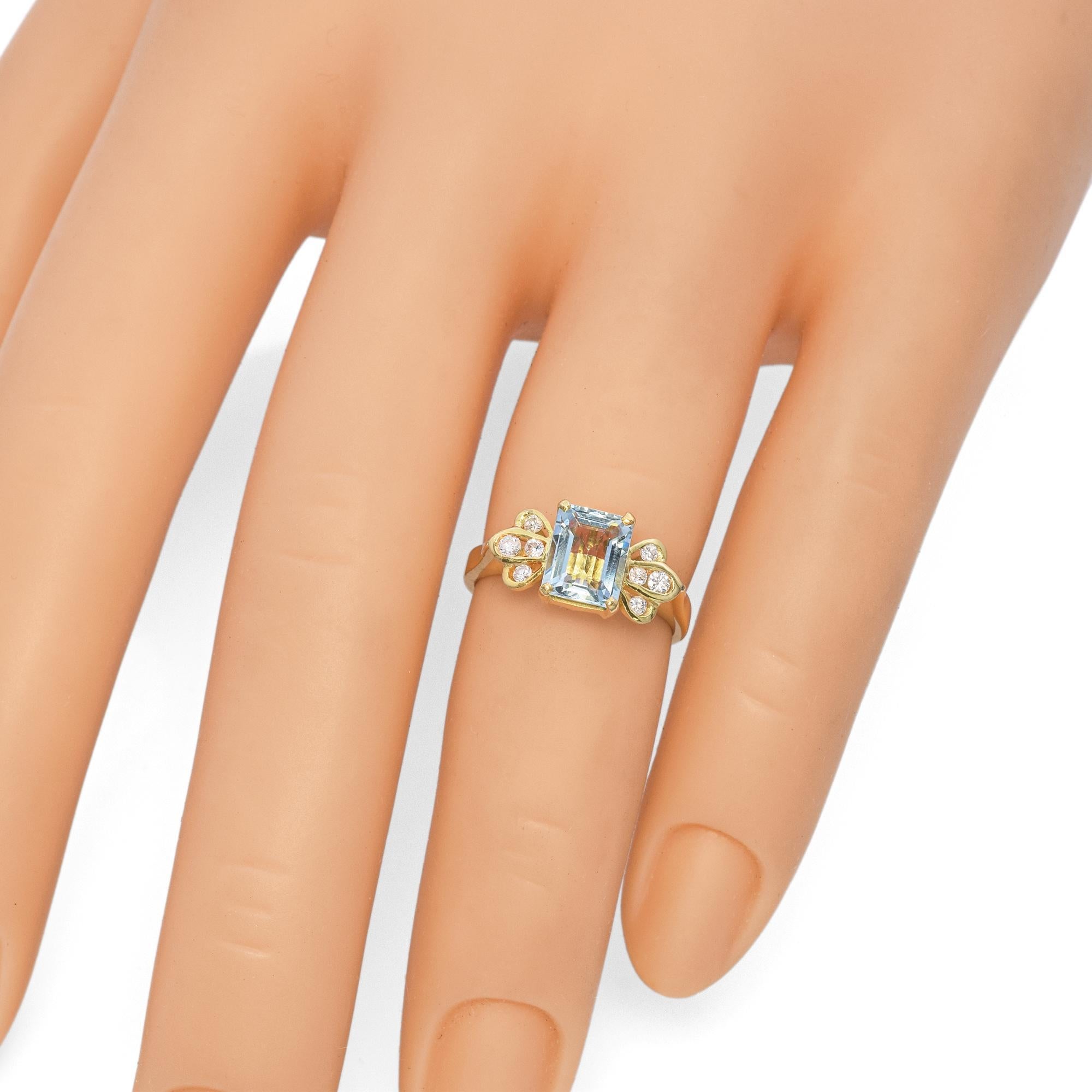 18K Yellow Gold Aquamarine and Diamond Ring 2