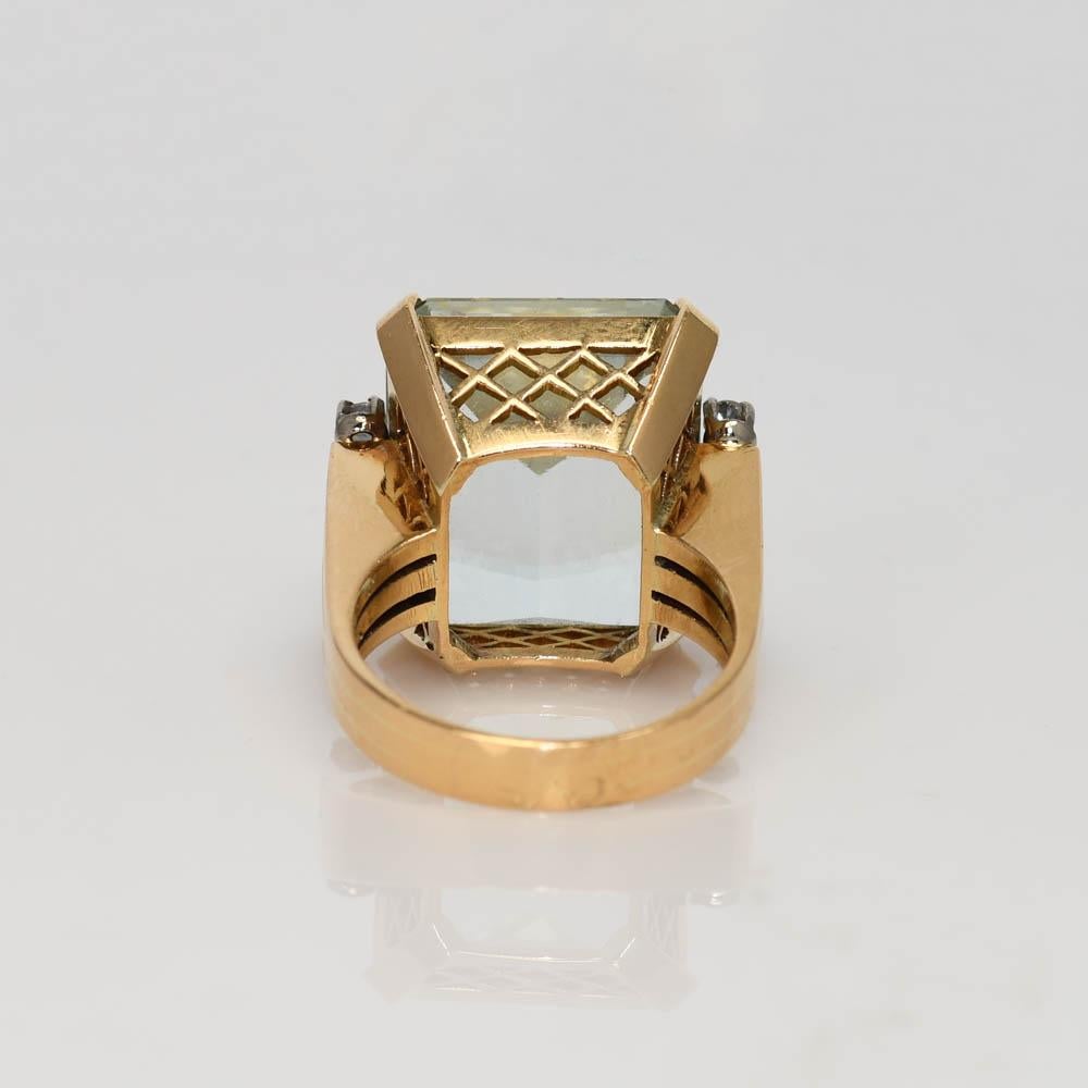 Bague en or jaune 18 carats aigue-marine et diamants Unisexe en vente