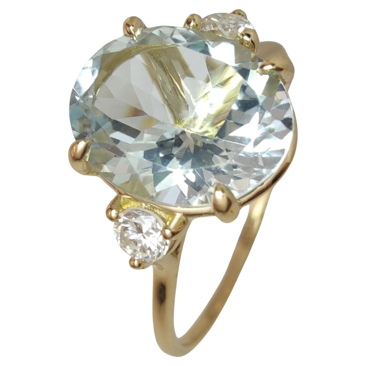 Flash sales - 18K Yellow Gold Aquamarine & Two Diamonds Women's Ring