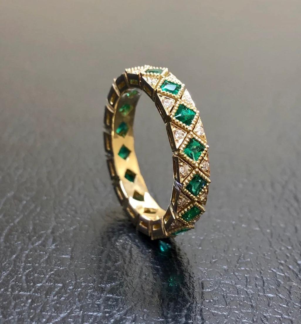 18K Yellow Gold Art Deco Eternity Diamond Princess Cut Emerald Engagement Band  For Sale 5