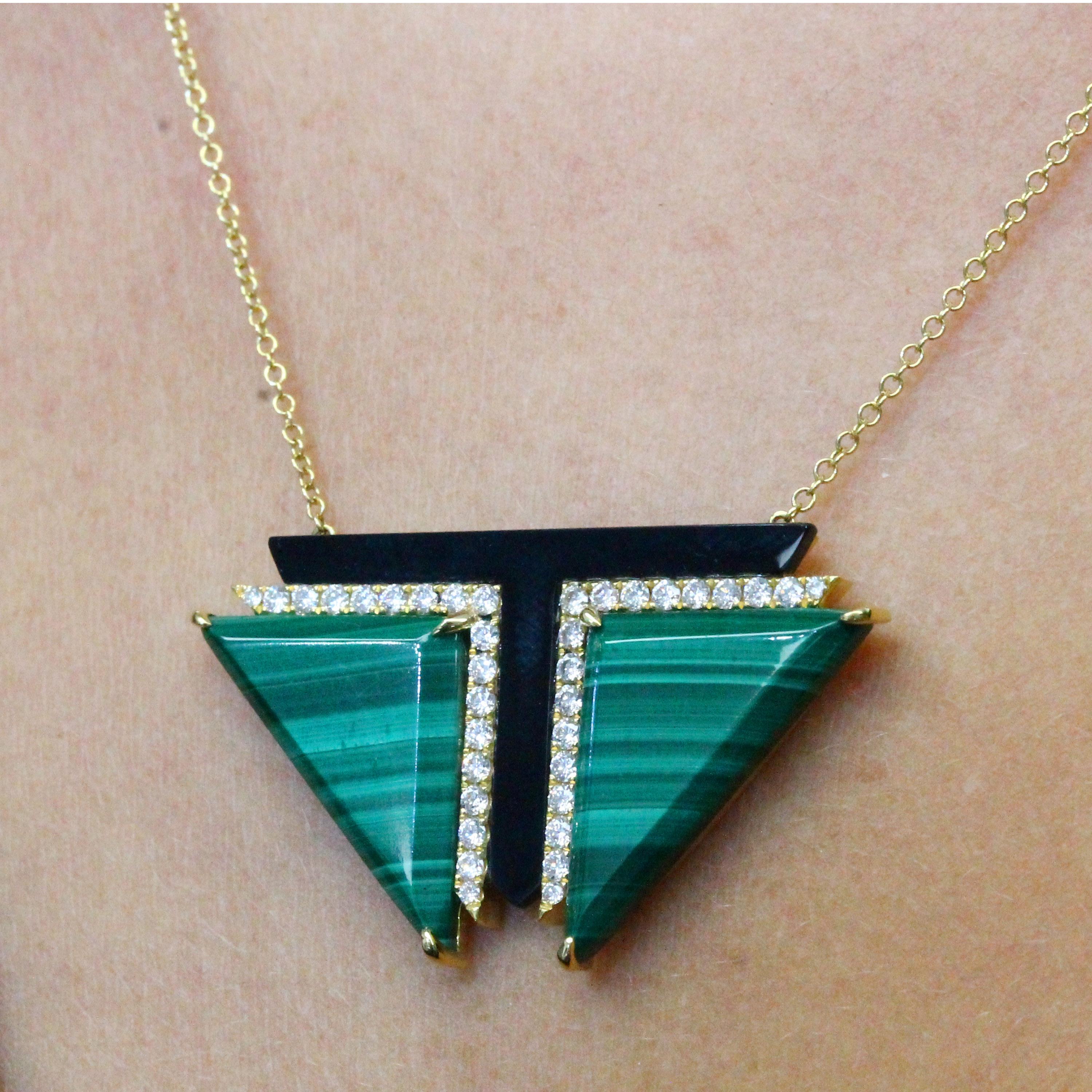 18K Yellow Gold Art Deco Style Necklace w/Malachite, Black Onyx & Diamonds In New Condition For Sale In Great Neck, NY