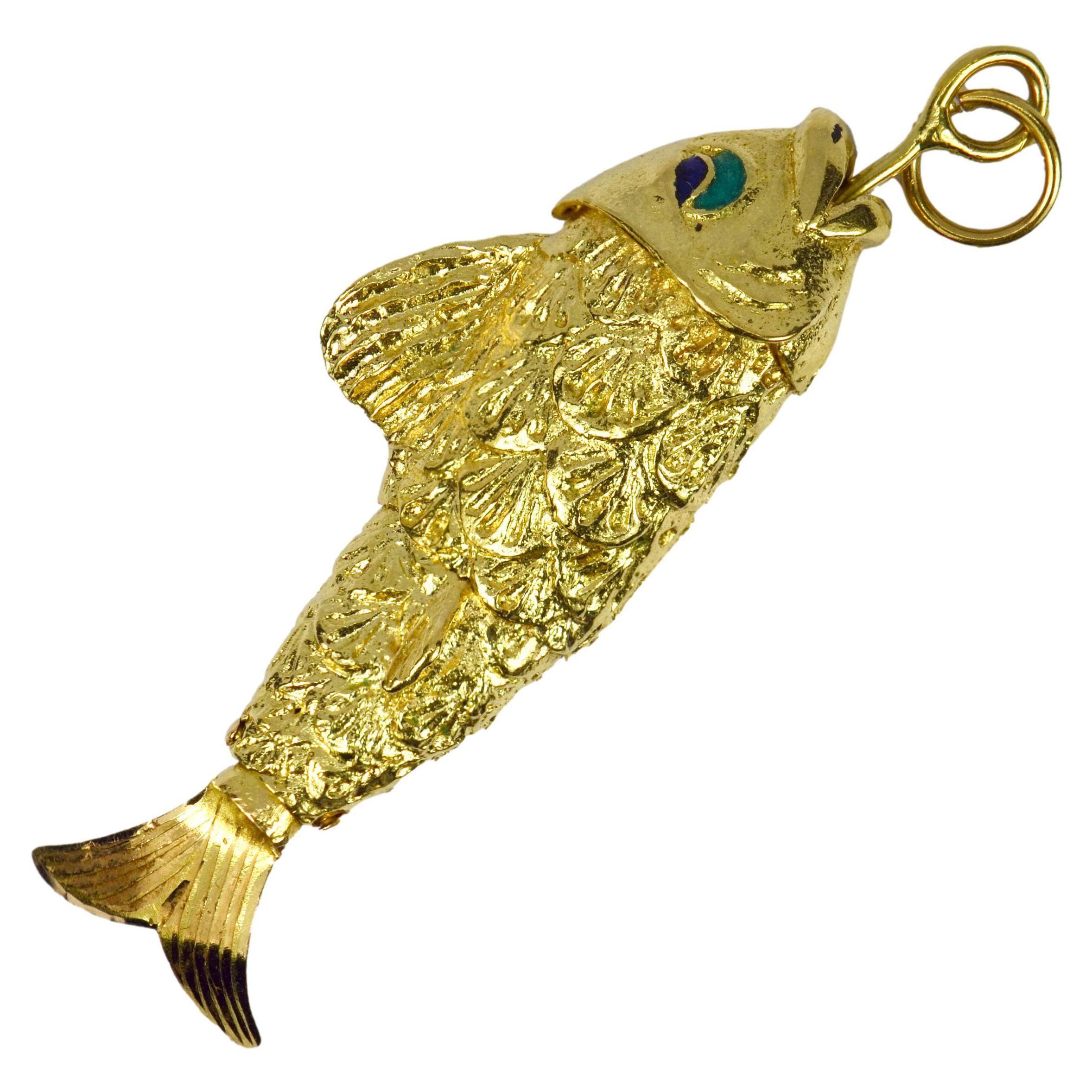 18K Yellow Gold Articulated Fish Charm Pendant For Sale