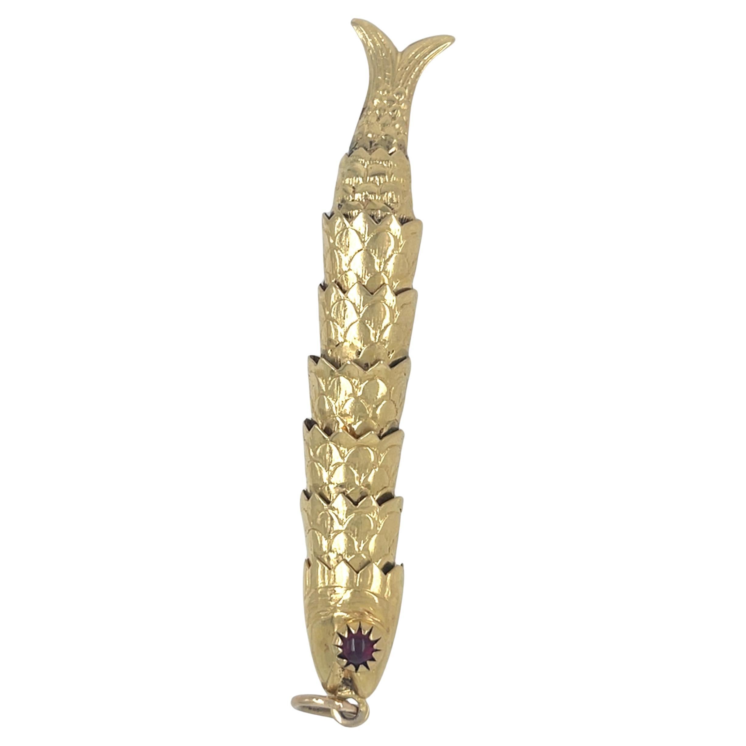 Pendentif poisson articulé en or jaune 18k avec œil en grenat Gorgeous ! en vente