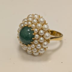 18k Yellow Gold Aventurine and Pearl Cluster Cabochon Fashion Ring
