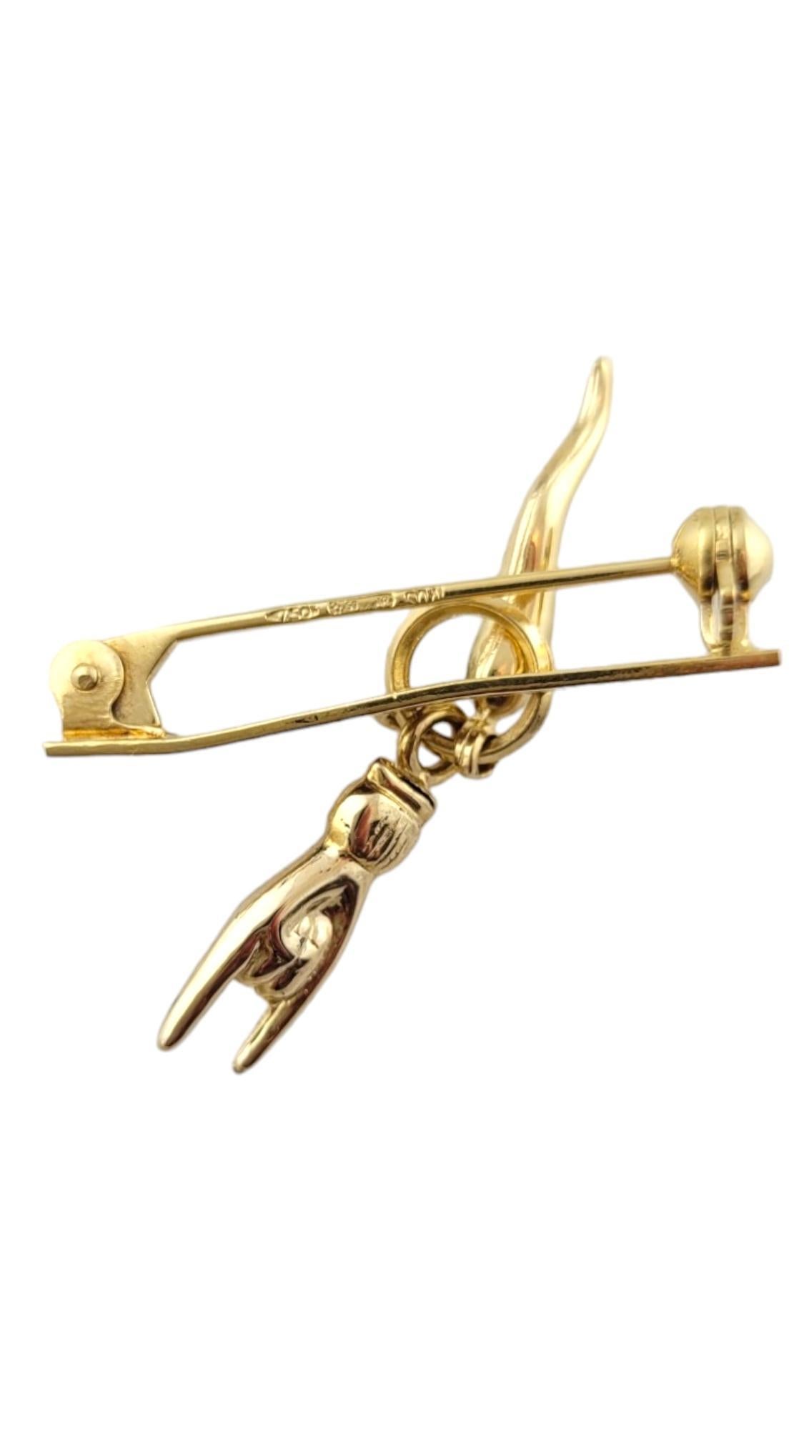 Women's 18K Yellow Gold Baby Italian Horn & Hand Pin #16782 For Sale