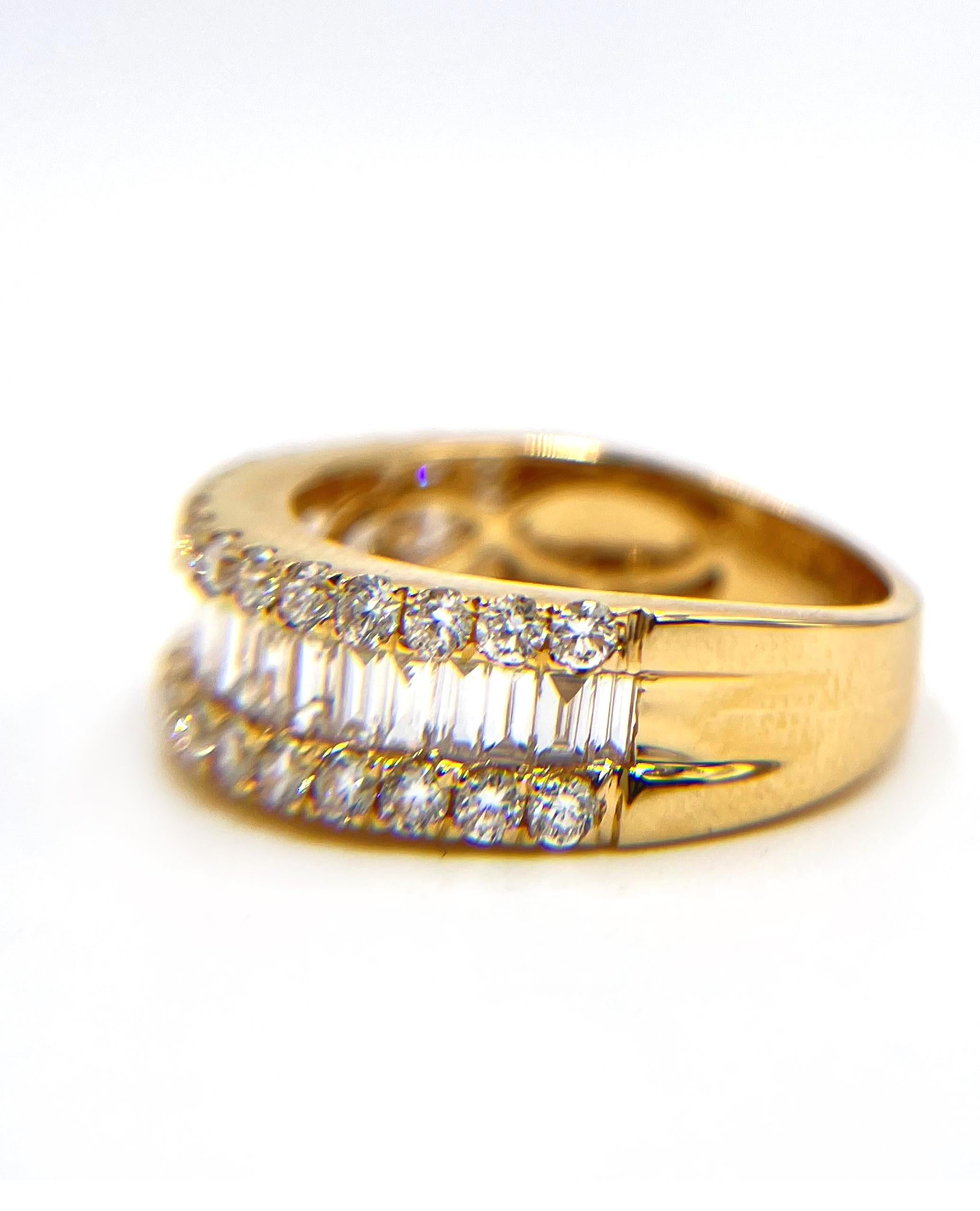 Classic round diamond and baguette ring.  This ring is made of 18K yellow gold and is furnished with a center row of baguette diamonds and two rows of round brilliant-cut diamonds.  Total diamond weight is 1.31 carats.

* Finger size 6.5