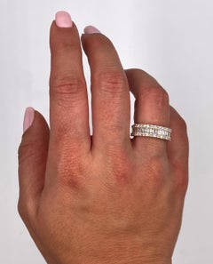 1.31 Carat Multi Row Round and Baguette Diamond Ring in 18K Yellow Gold