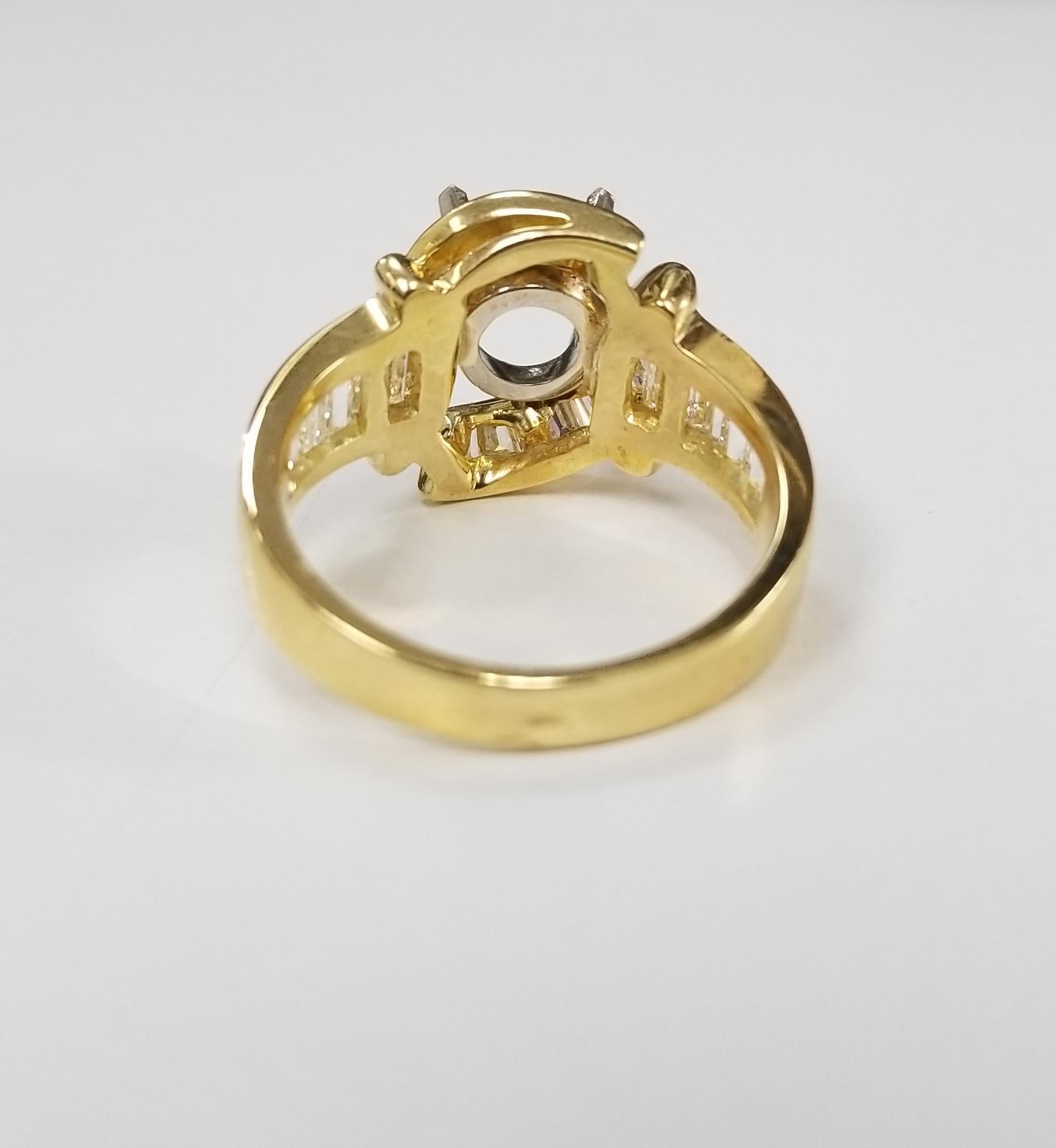 Taille baguette Bague en or jaune 18 carats avec diamant baguette serti en canal en vente