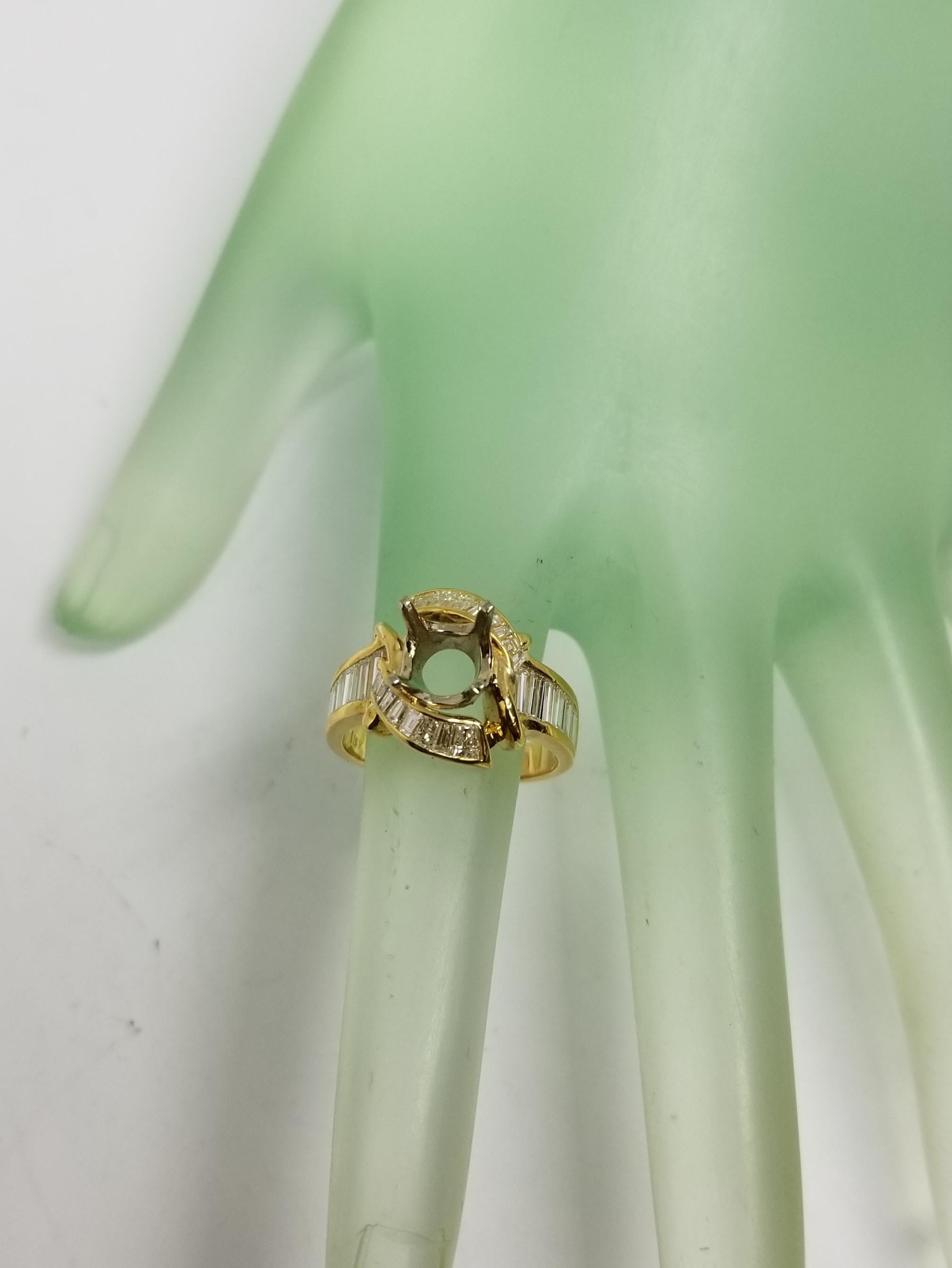 Bague en or jaune 18 carats avec diamant baguette serti en canal Unisexe en vente