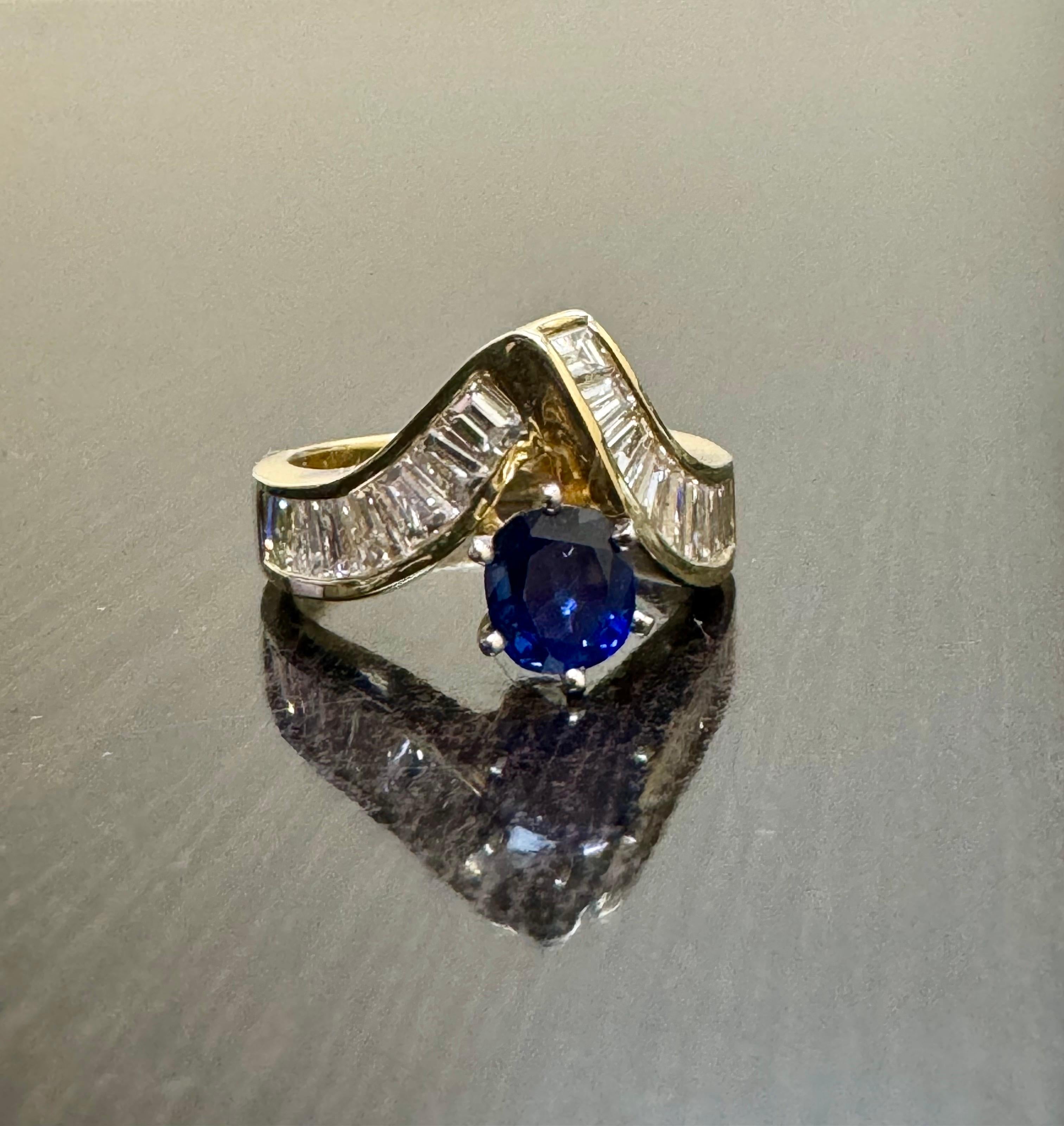 18K Yellow Gold Baguette Diamond Cushion Cut Blue Sapphire Engagement Ring For Sale 2