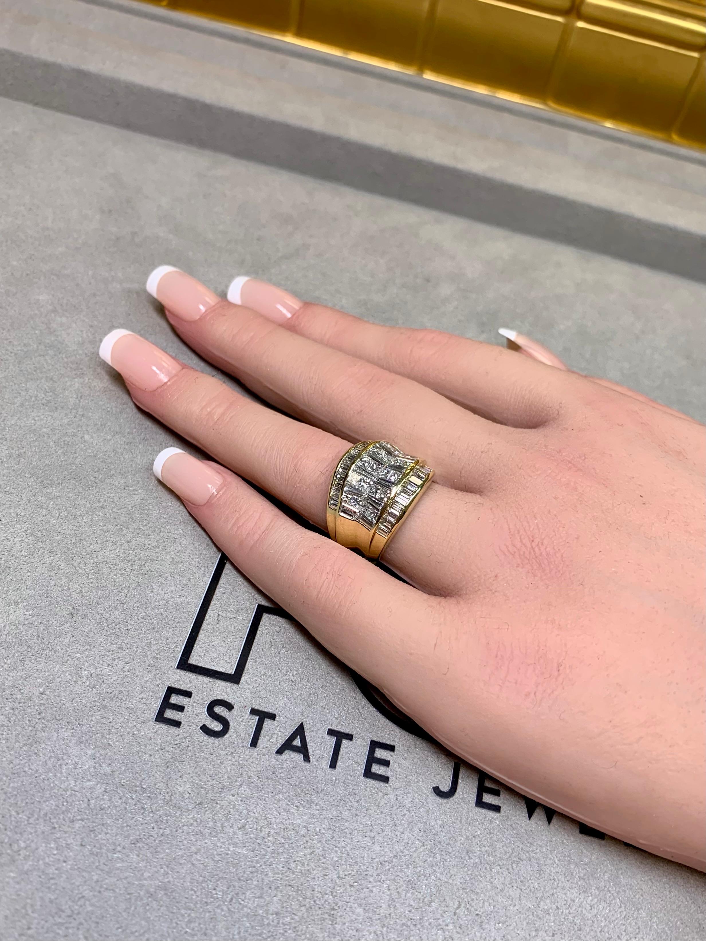 18K Gelbgold Baguette Prinzessin Illusion Großer Diamant Cocktail Ring 4,80ctw im Angebot 2