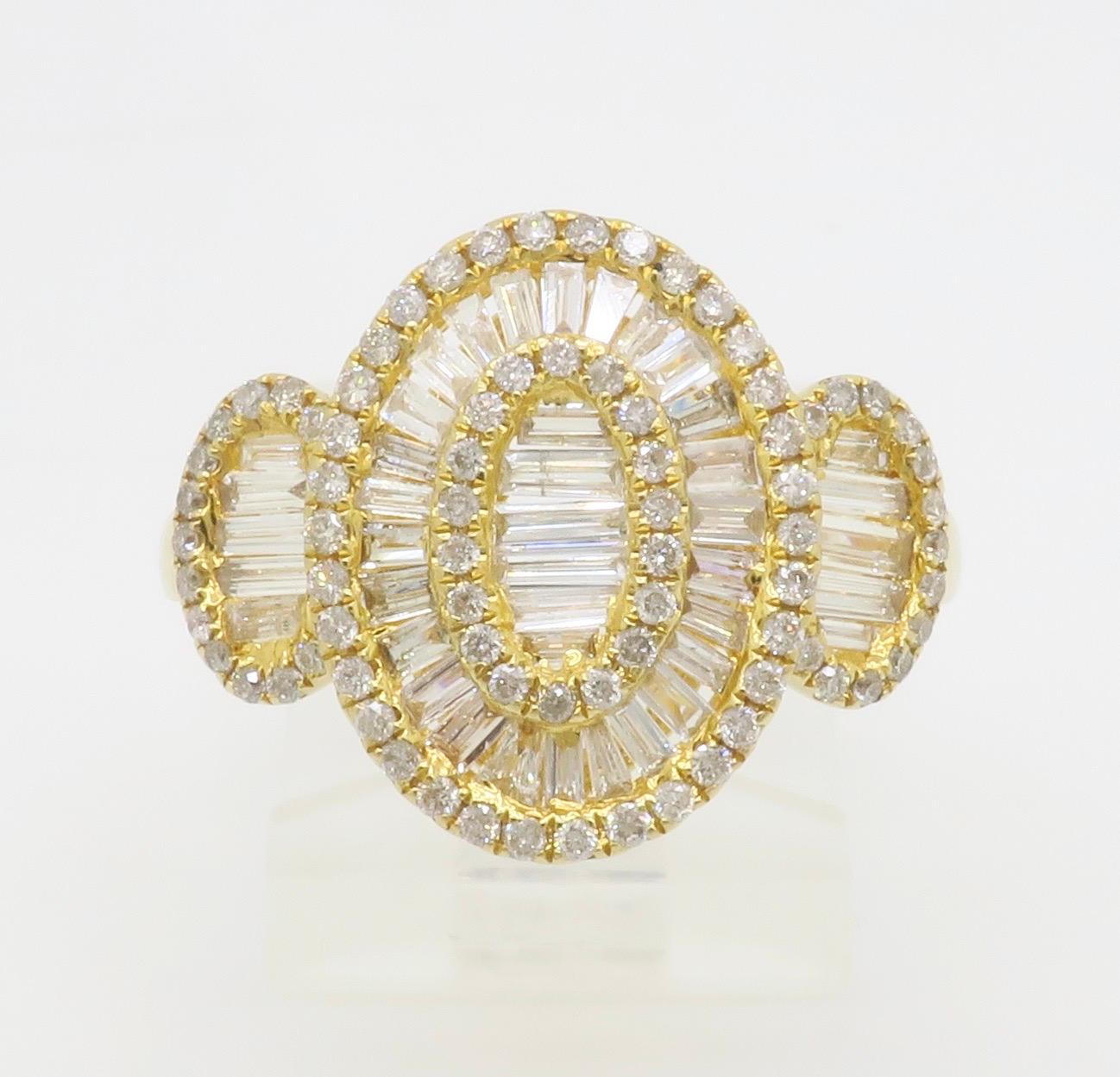 18k Yellow Gold Baguette & Round Diamond Cocktail Ring For Sale 5