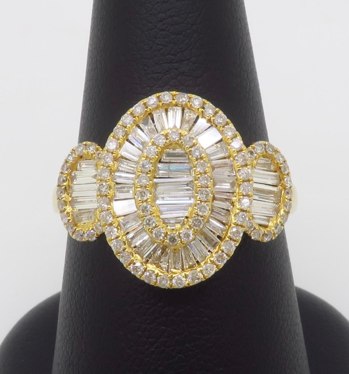 18k Yellow Gold Baguette & Round Diamond Cocktail Ring For Sale 2