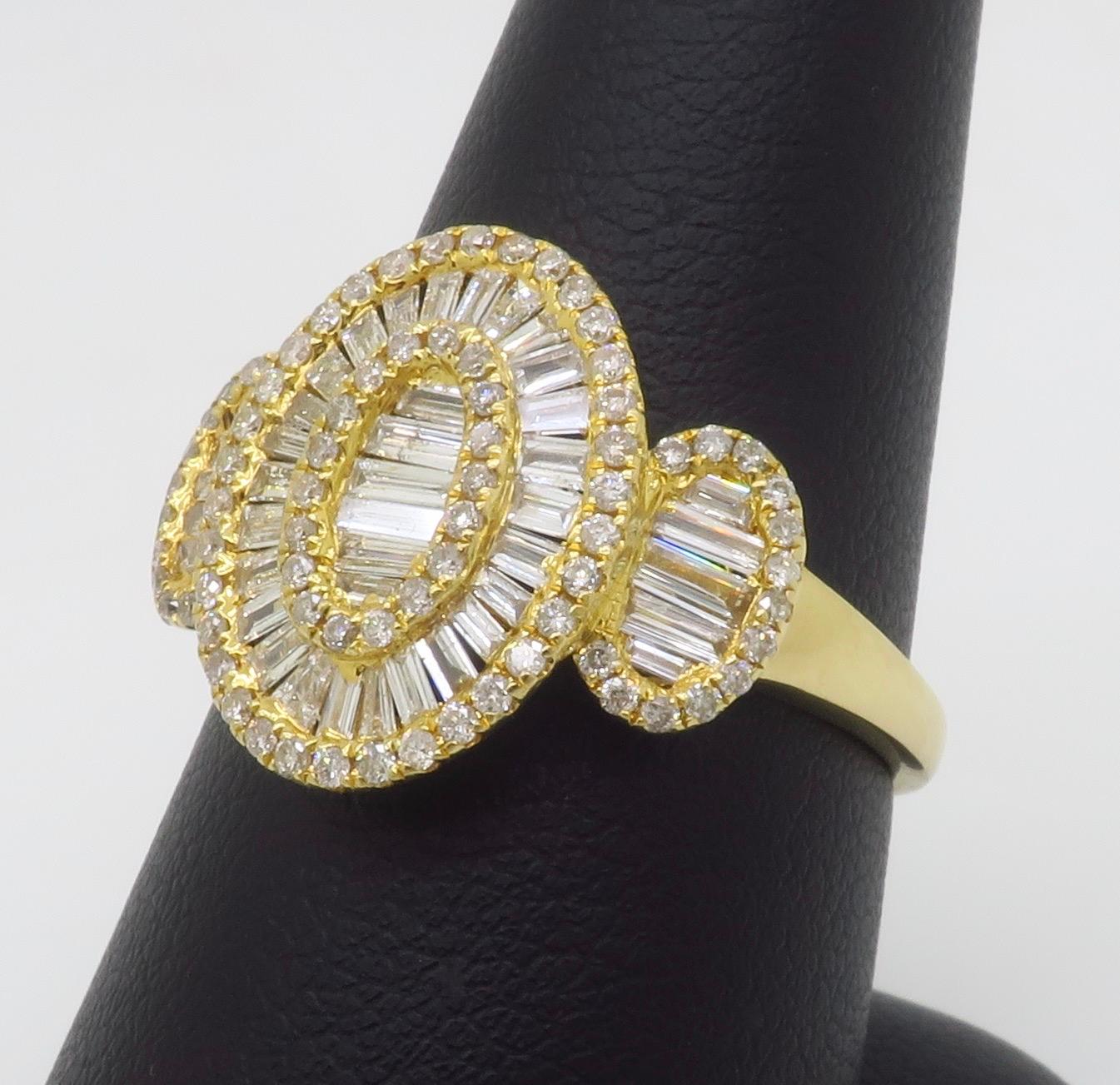 18k Yellow Gold Baguette & Round Diamond Cocktail Ring For Sale 3