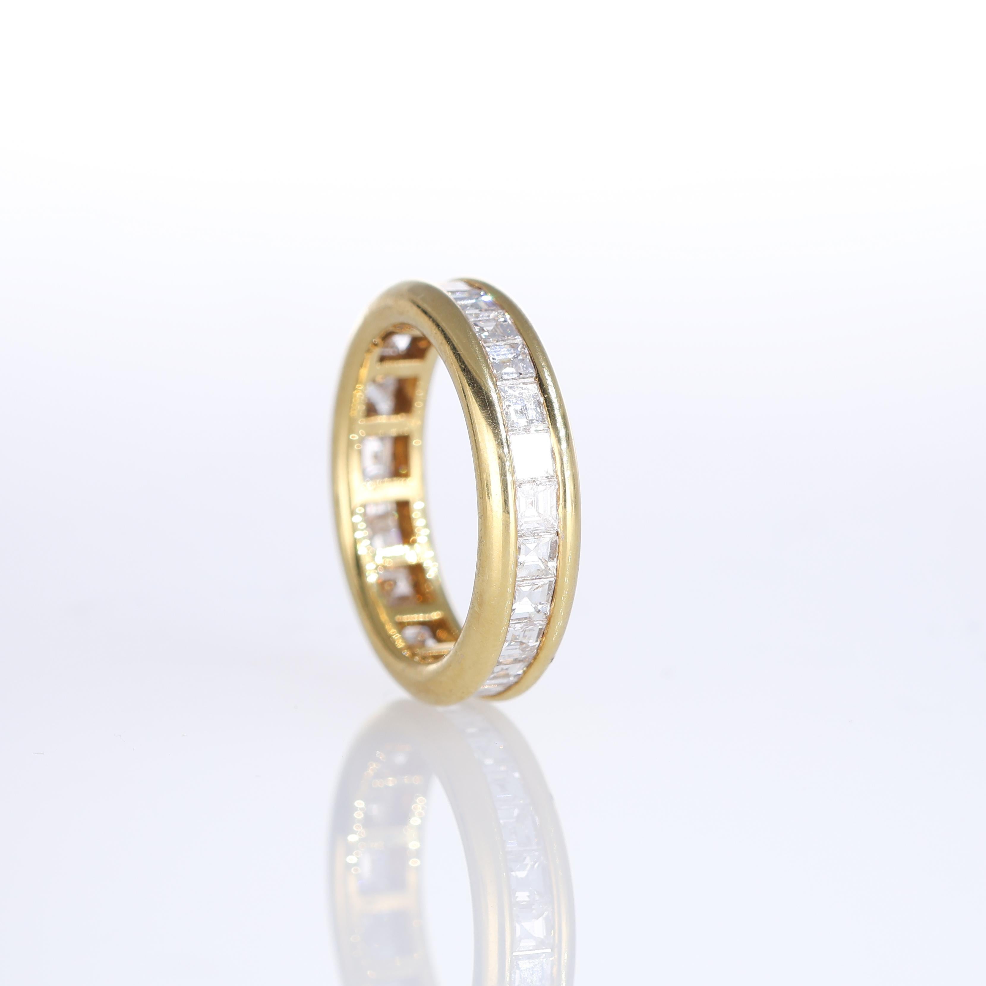 Princess Cut 18K Yellow Gold Band Ring with 2.70 Carats of Diamonds For Sale