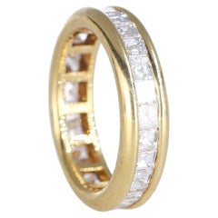18K Yellow Gold Band Ring with 2.70 Carats of Diamonds