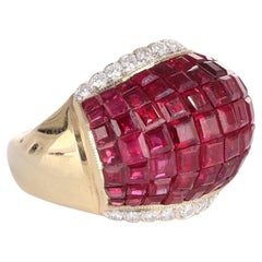 18K Yellow Gold Band Ring with Carre-Cut Rubies and Brilliant-Cut Diamonds