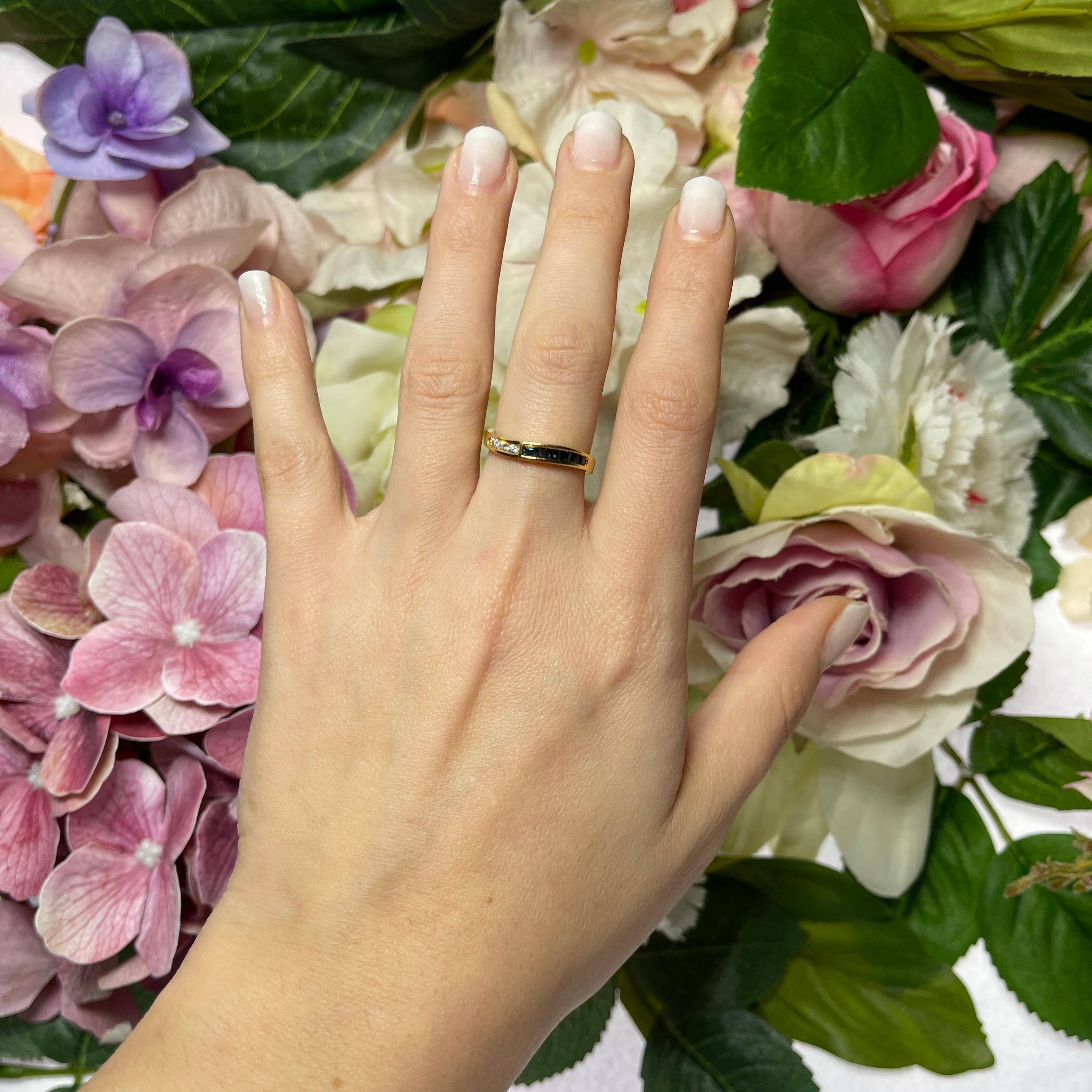 18K Yellow Gold Band Ring with Diamonds and Sapphire Baguettes For Sale 1