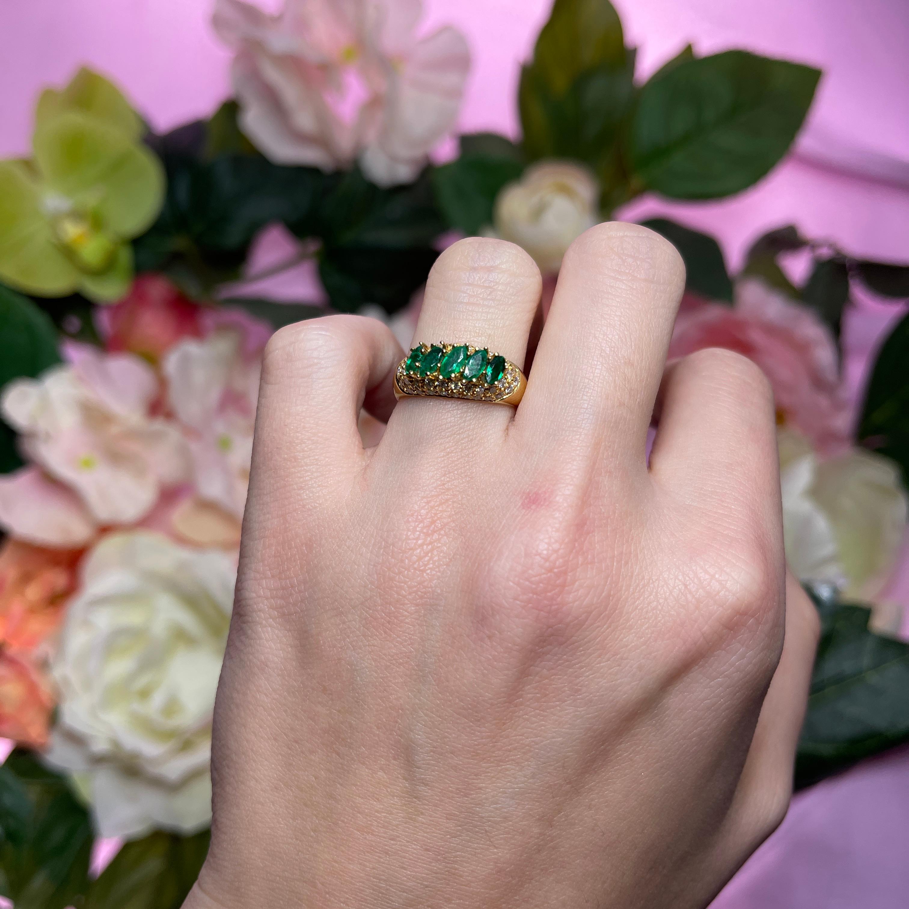 Brilliant Cut 18k Yellow Gold Band Ring with Emerald Navettes and Diamond Pavé For Sale