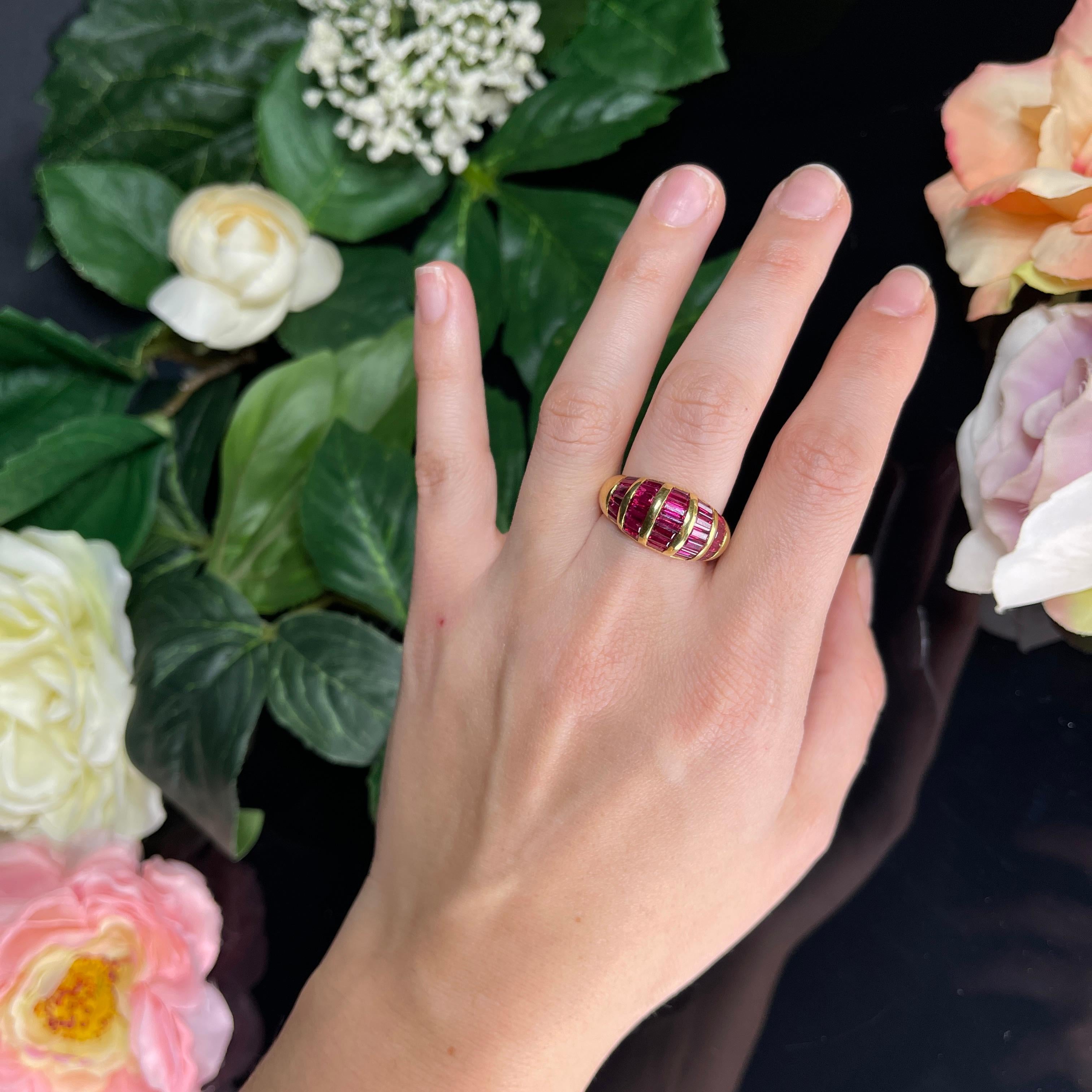 18k Yellow Gold Band Ring with Magic Carré-Cut Rubies 2.96 carat For Sale 1