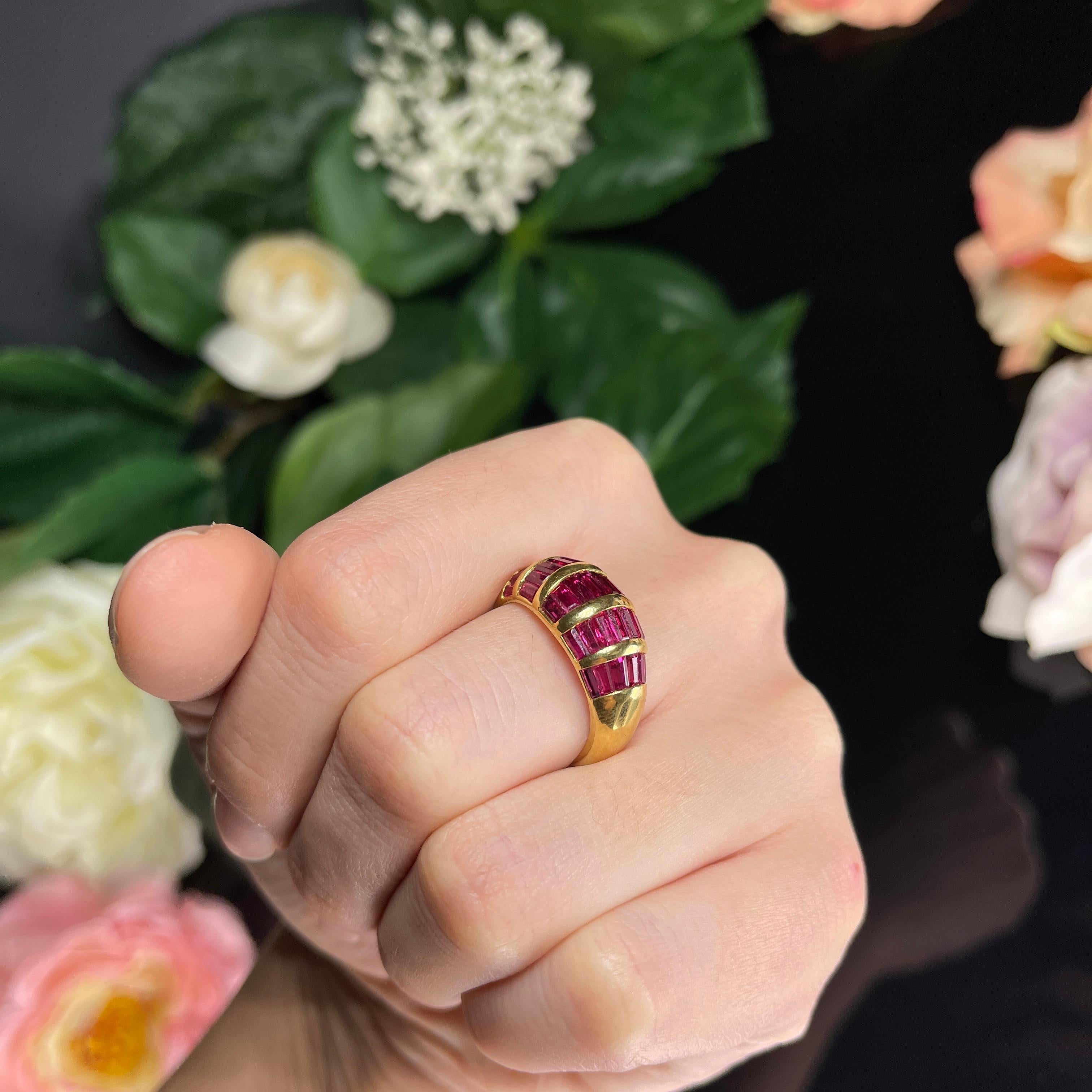 18k Yellow Gold Band Ring with Magic Carré-Cut Rubies 2.96 carat For Sale 3
