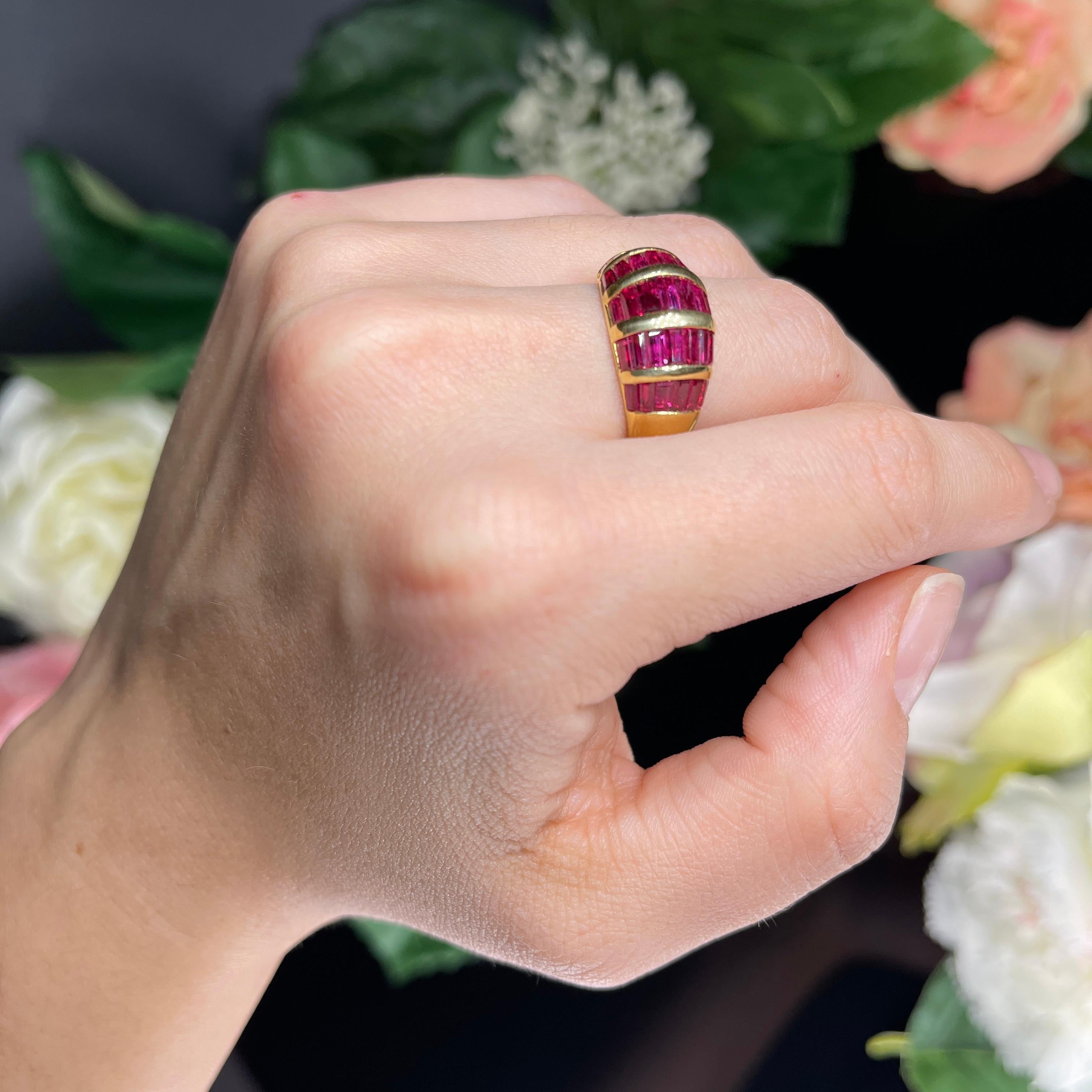 18k Yellow Gold Band Ring with Magic Carré-Cut Rubies 2.96 carat For Sale 4