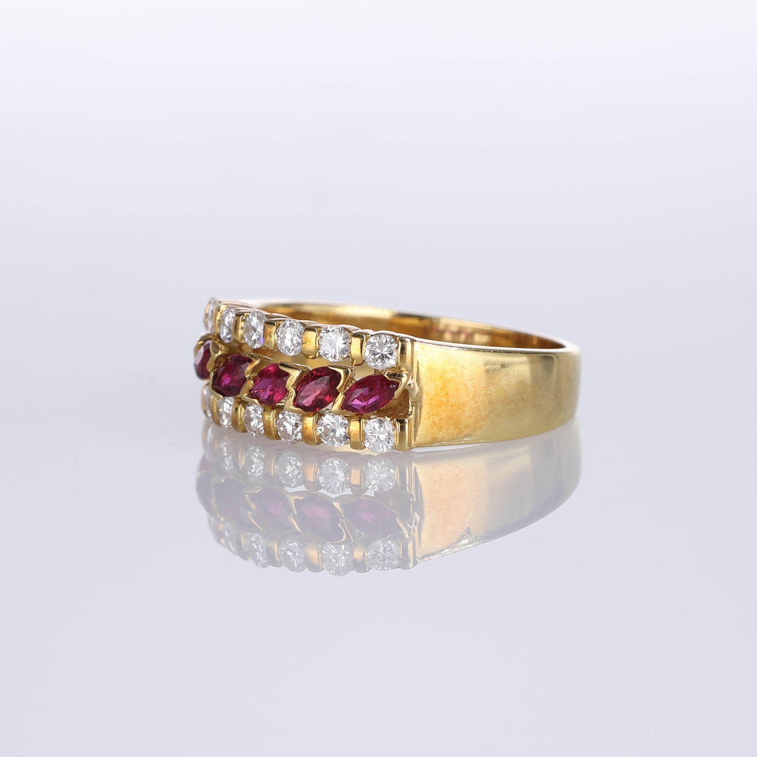 18K Yellow Gold Band Ring with Navette Rubies and Diamonds In New Condition For Sale In Bergamo, BG