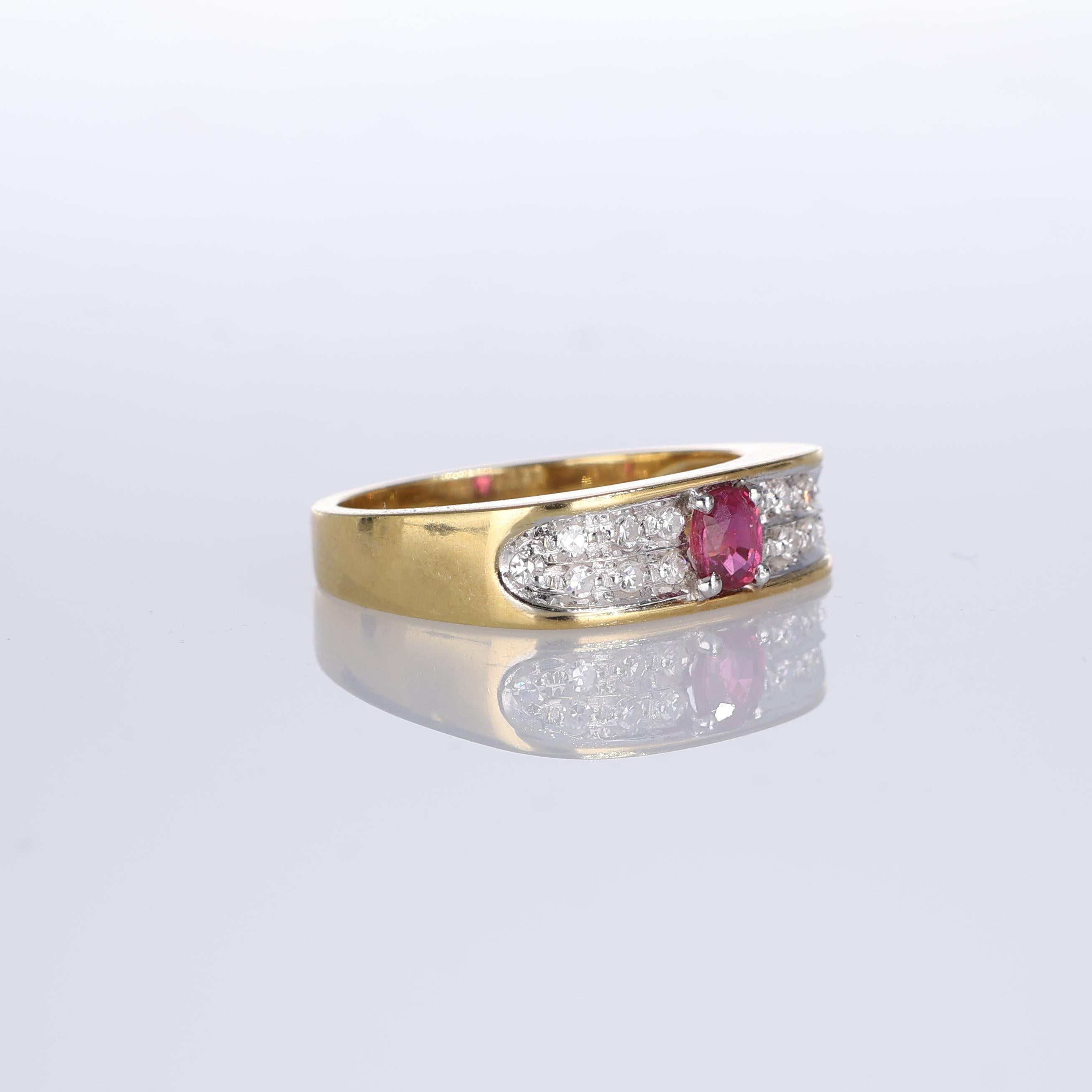 Brilliant Cut 18K Yellow Gold Band Ring with Ruby and Diamond Pavé For Sale