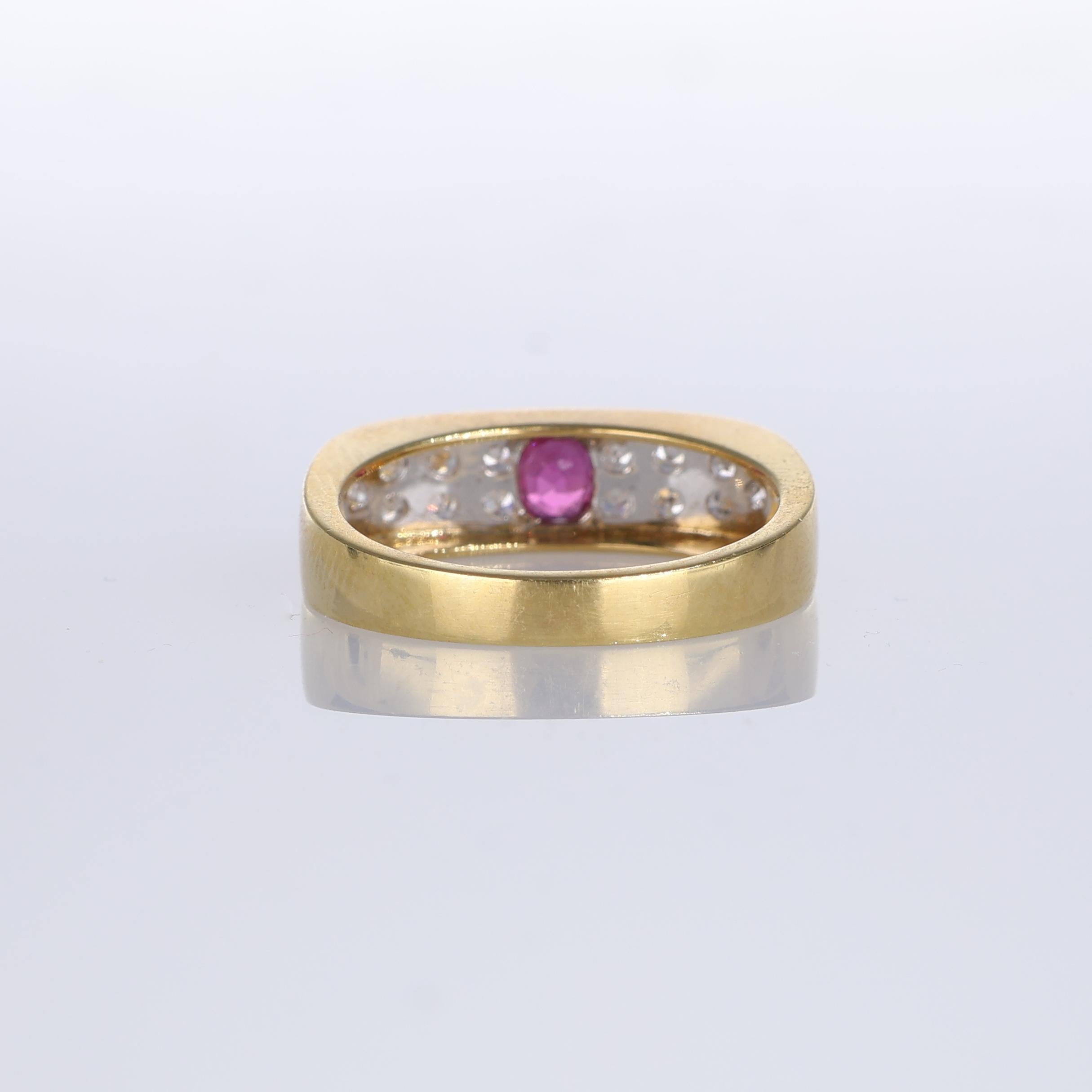 Women's or Men's 18K Yellow Gold Band Ring with Ruby and Diamond Pavé For Sale