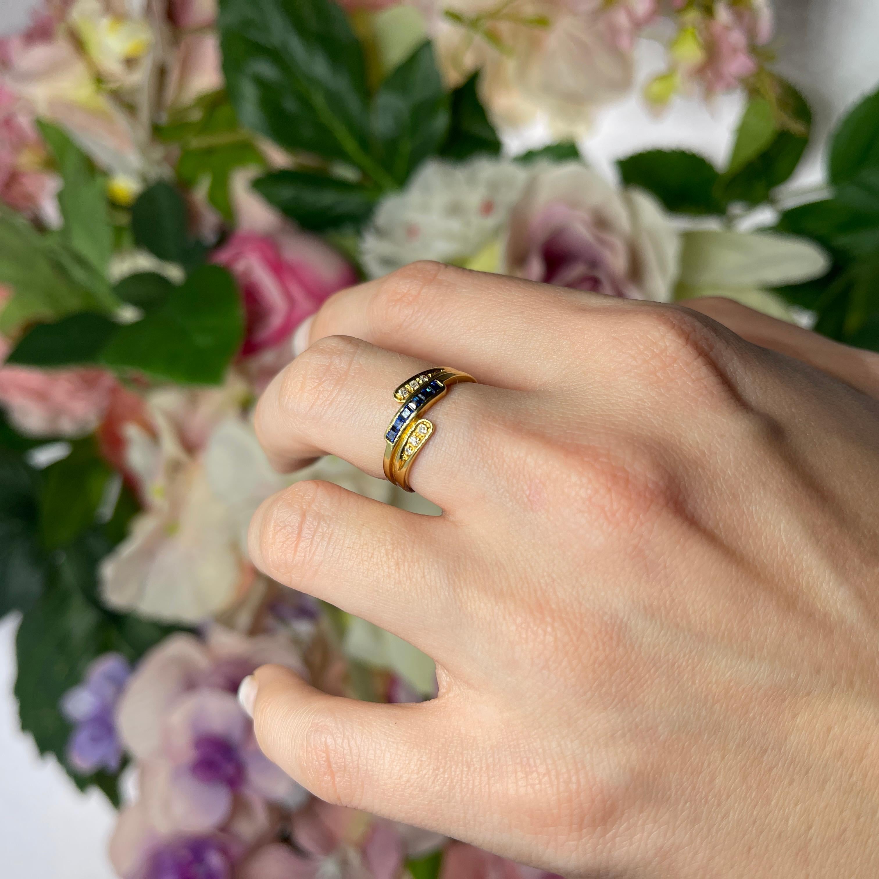 18K Yellow Gold Band Ring with Sapphires and Diamonds For Sale 5