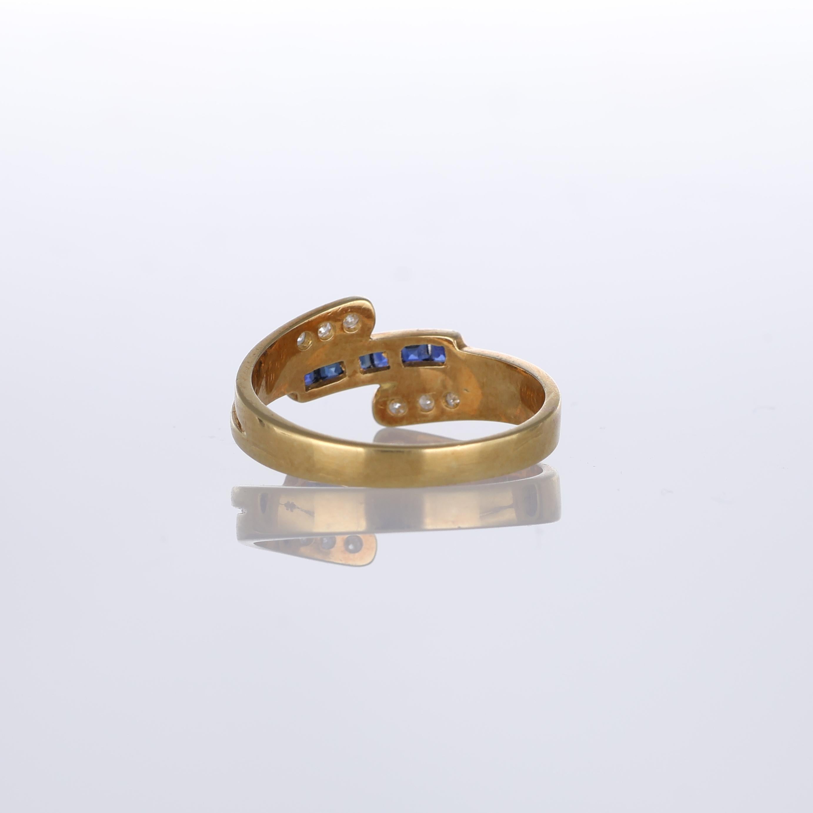 Women's or Men's 18K Yellow Gold Band Ring with Sapphires and Diamonds For Sale