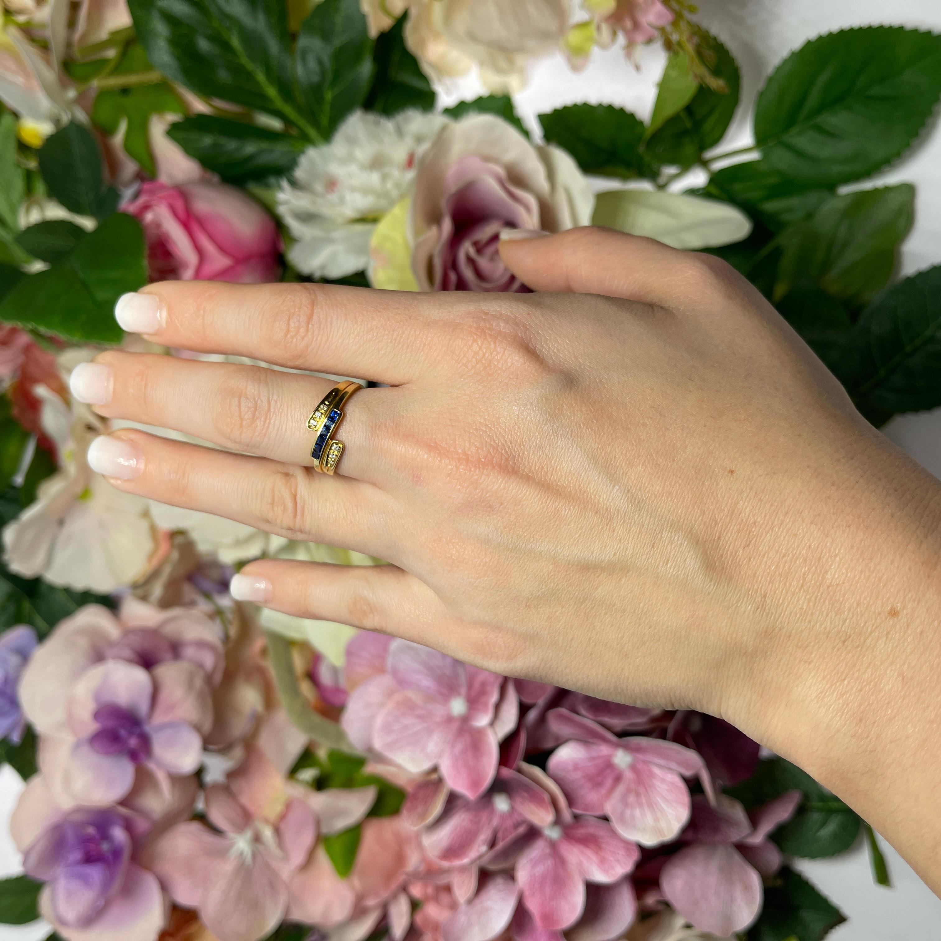 18K Yellow Gold Band Ring with Sapphires and Diamonds For Sale 1