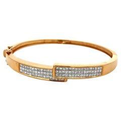 18K Yellow Gold Bangle Bracelet with 1.75 Carat Princess Cut F-SI2 Diamonds
