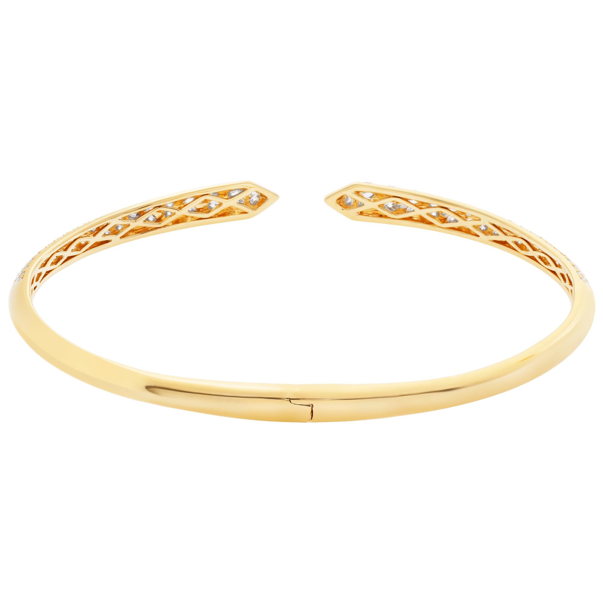 Taille brillant Bracelet jonc en or jaune 18 carats en vente