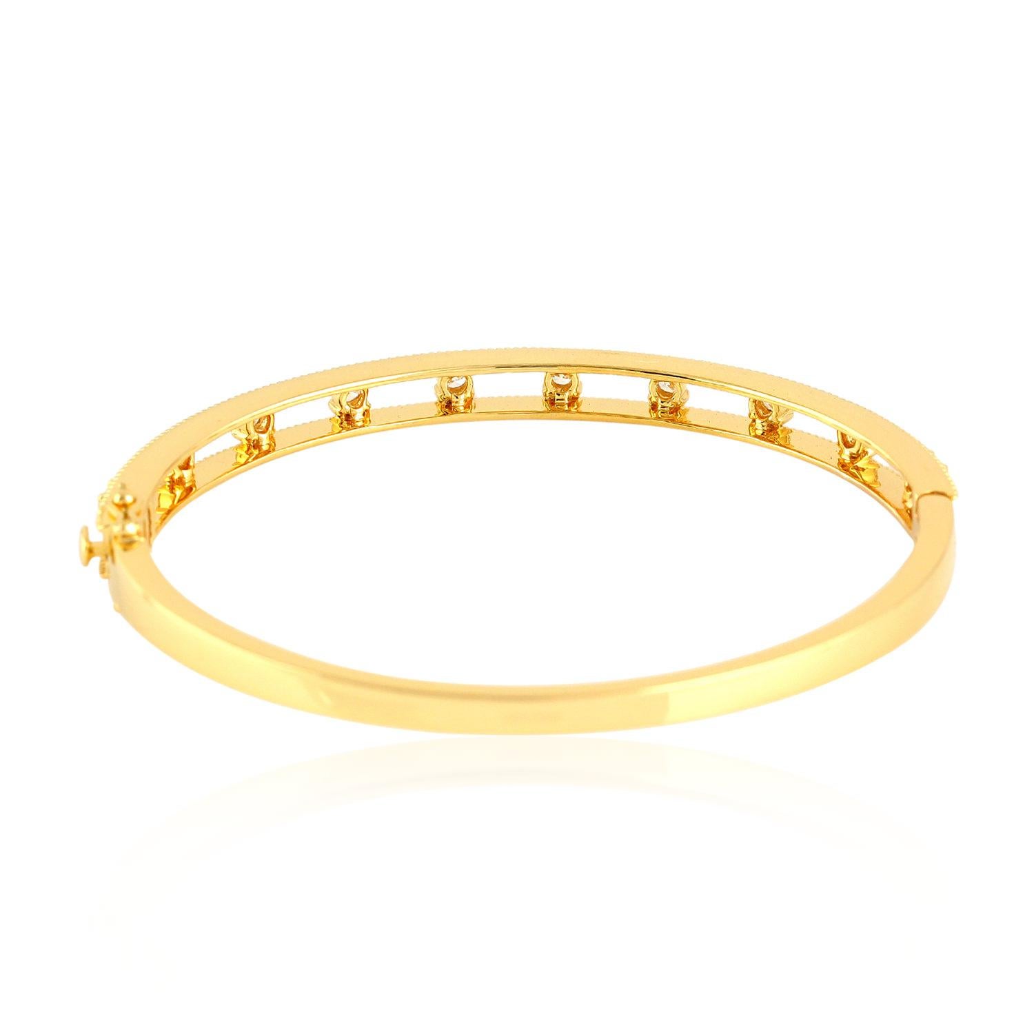 Modern 18K Yellow Gold Bangle With Diamonds For Sale