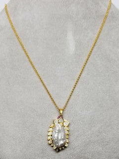 18 Karat Gelbgold Barockperlen- und Diamant-Anhänger