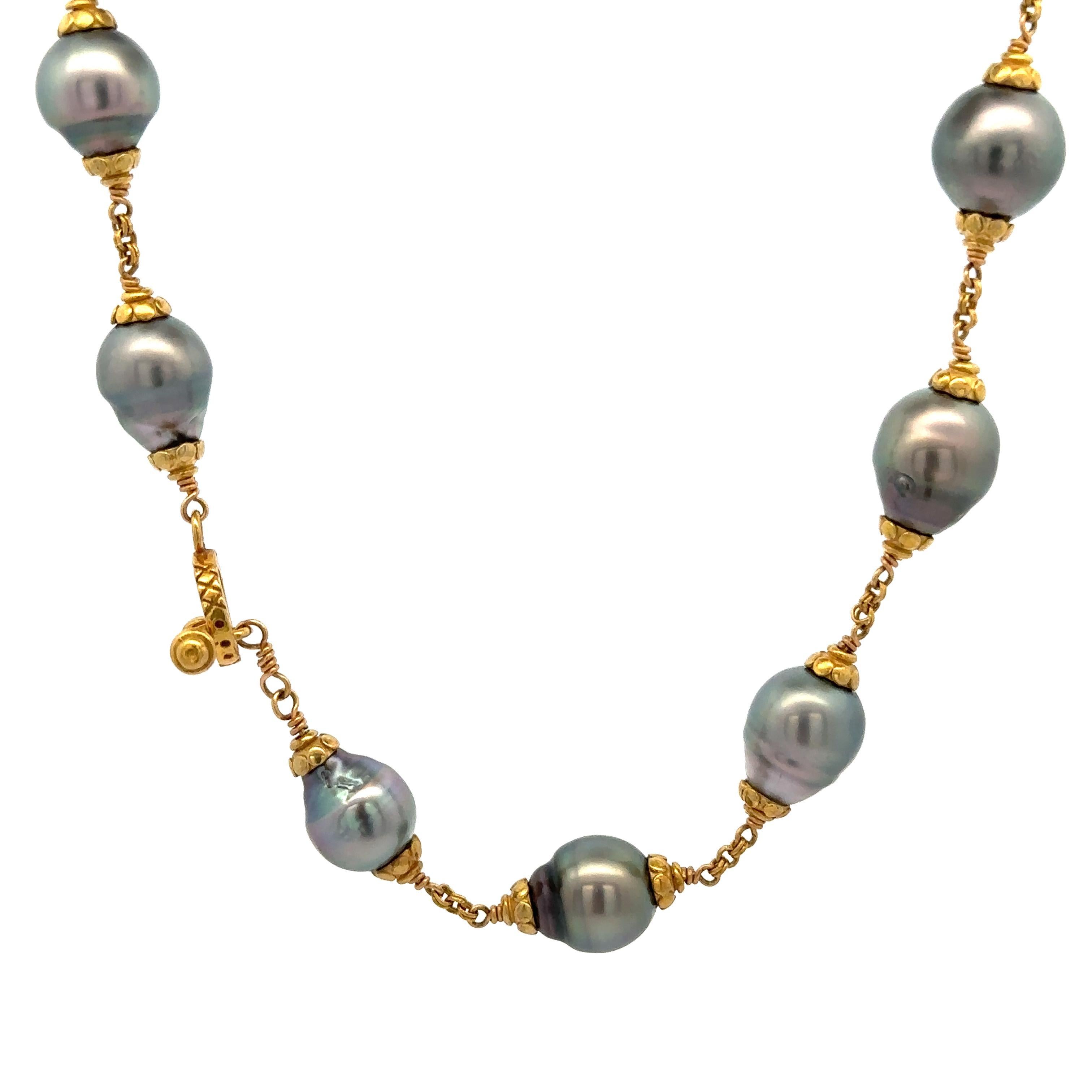 Perle Collier en or jaune 18k avec perles de Tahiti baroques et fermoir à bascule en vente