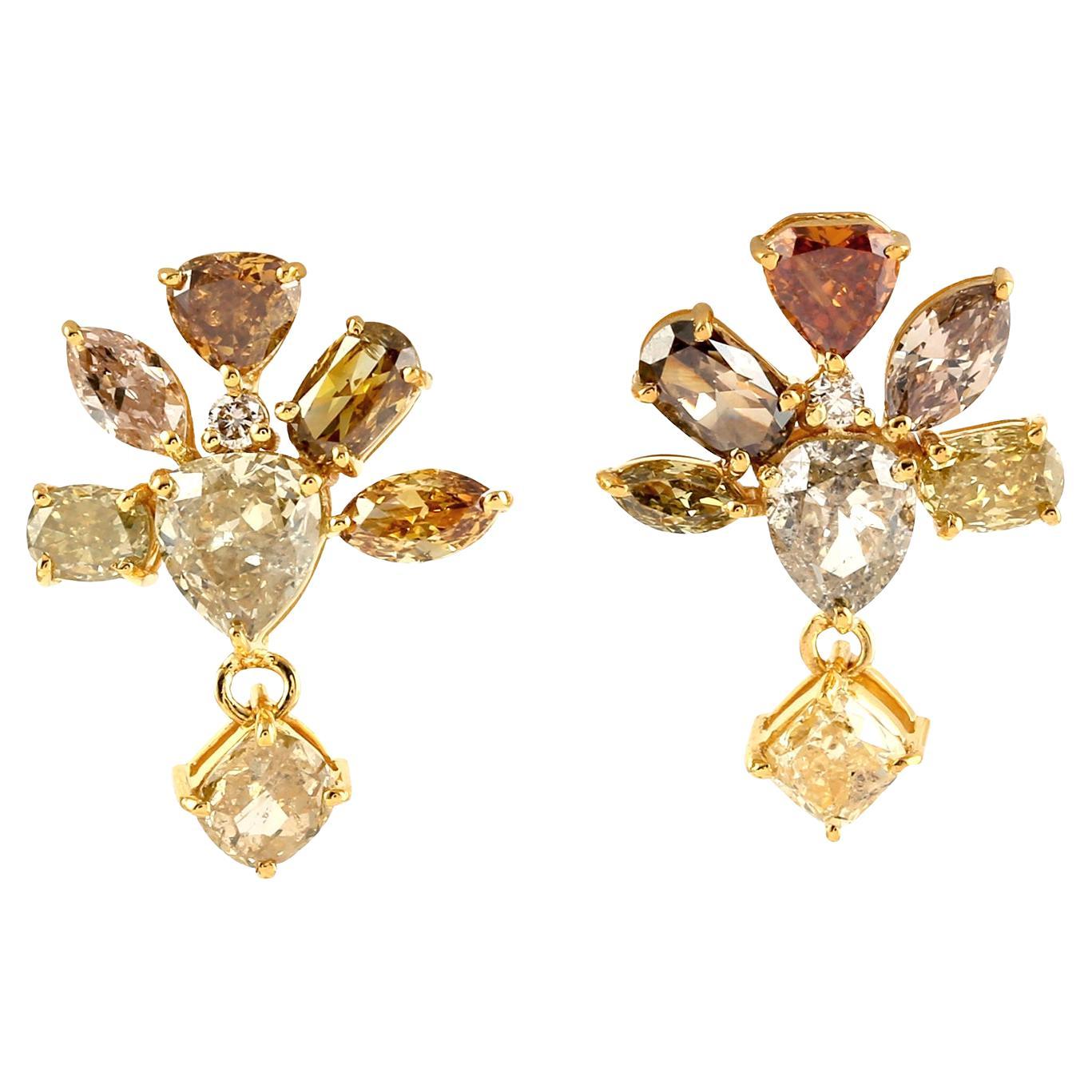 18k Yellow Gold Beautiful Stud Earrings With Natural Diamond Drop For