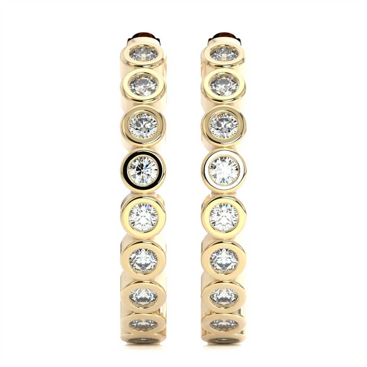 Taille ronde Créoles en or jaune 18 carats avec chaton et diamants de 1/2 carat en vente
