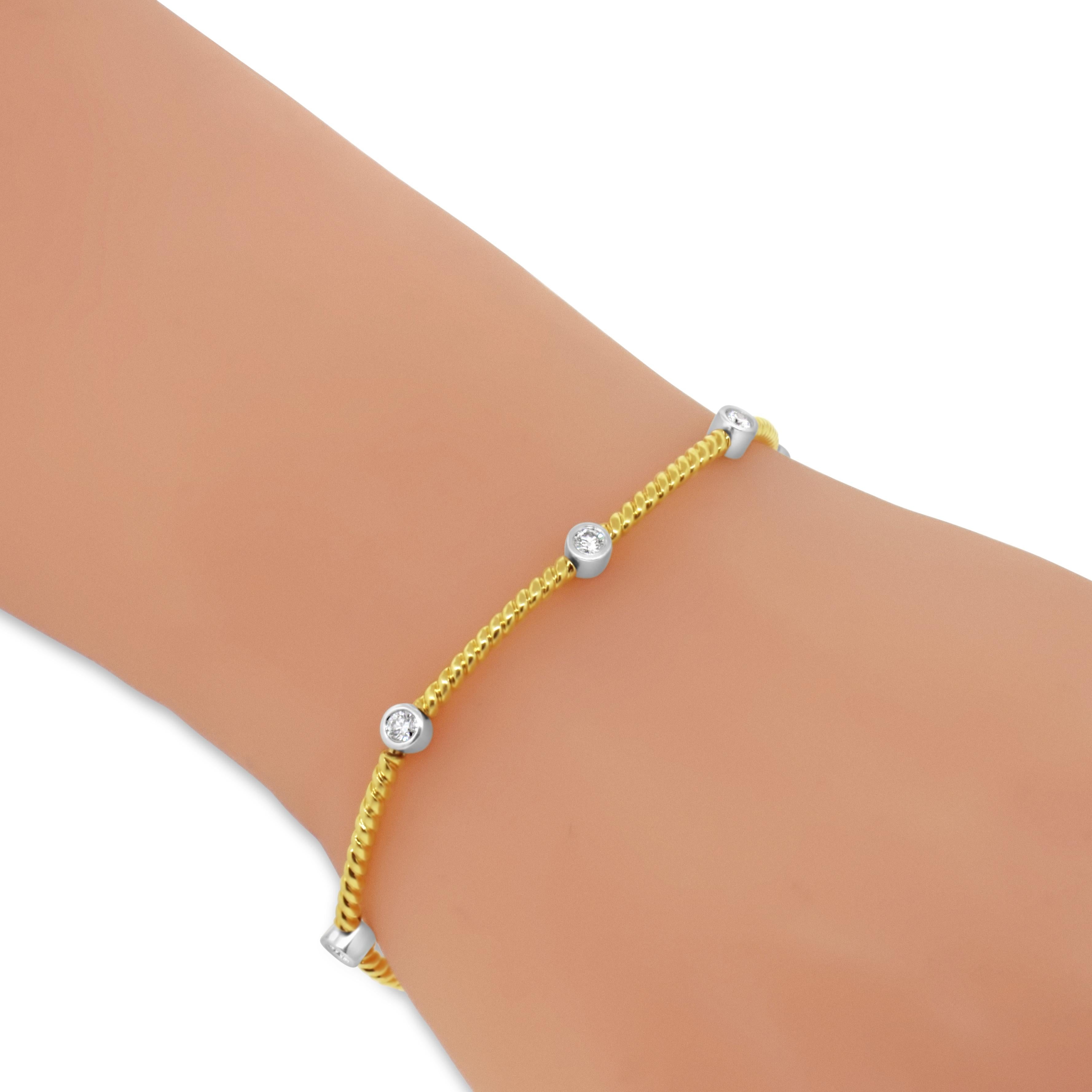 Bracelet en or jaune 18 carats serti de diamants Bon état - En vente à New York, NY