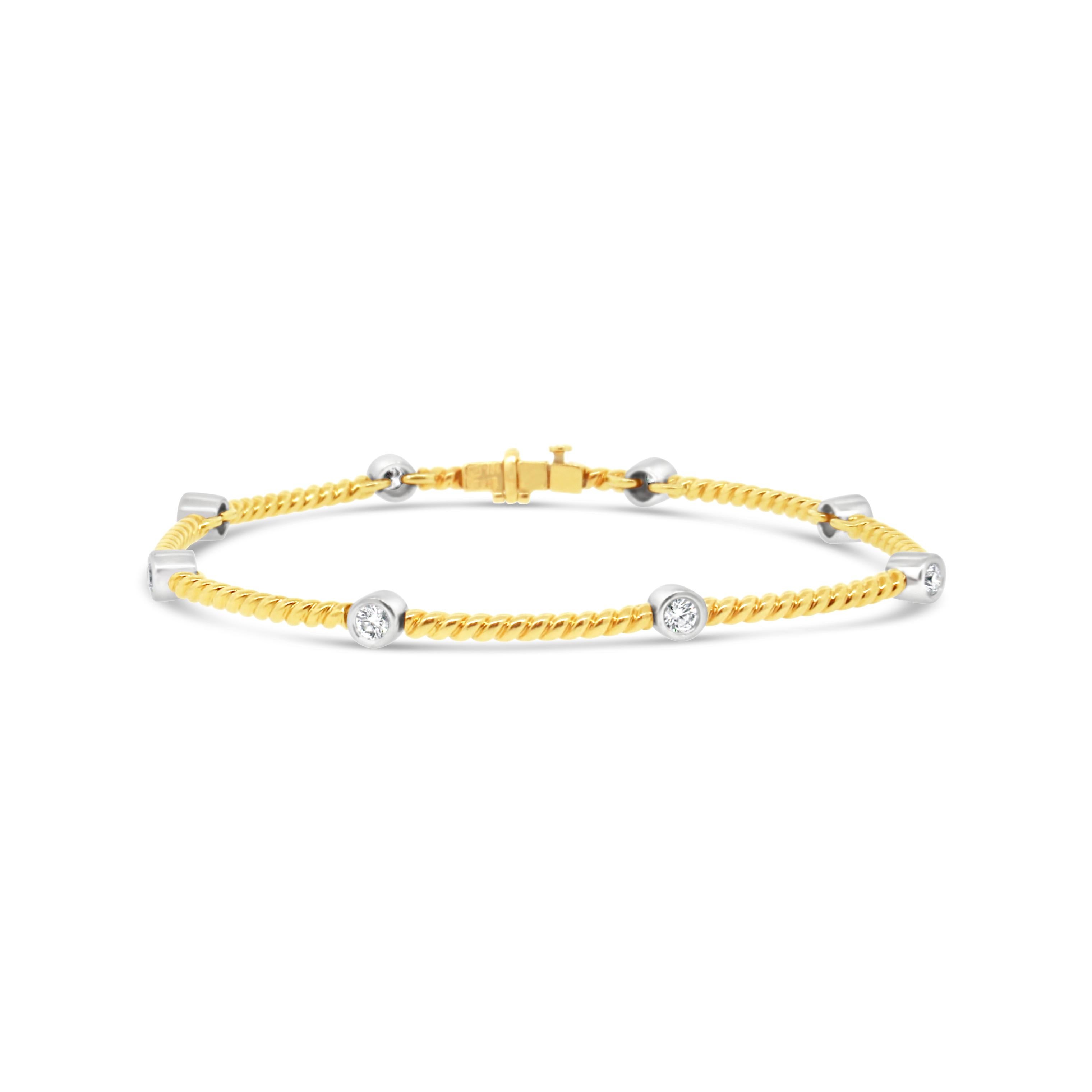 Bracelet en or jaune 18 carats serti de diamants Pour femmes en vente
