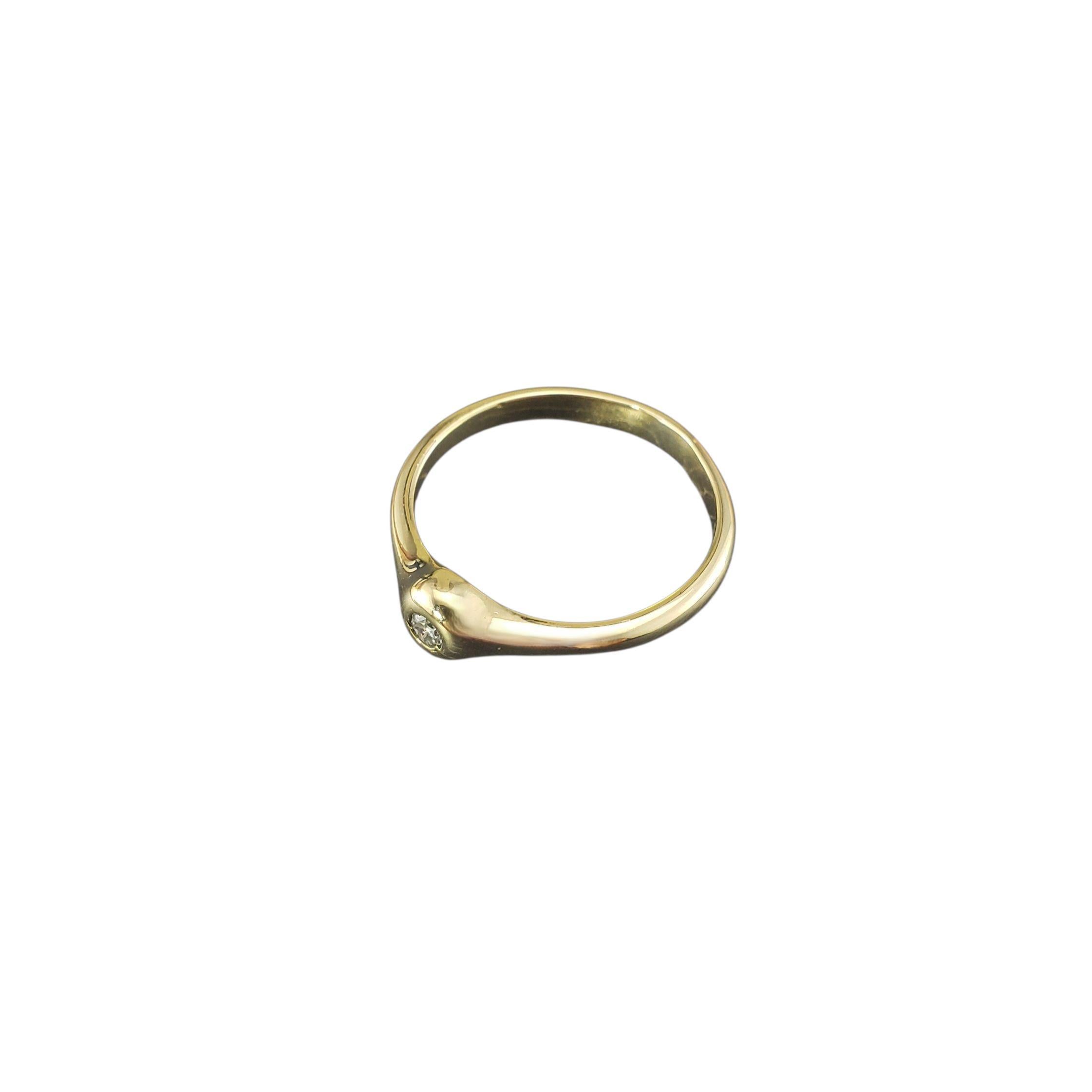 Contemporain Bague solitaire en or jaune 18K sertie de diamants Taille 5 #23406 en vente