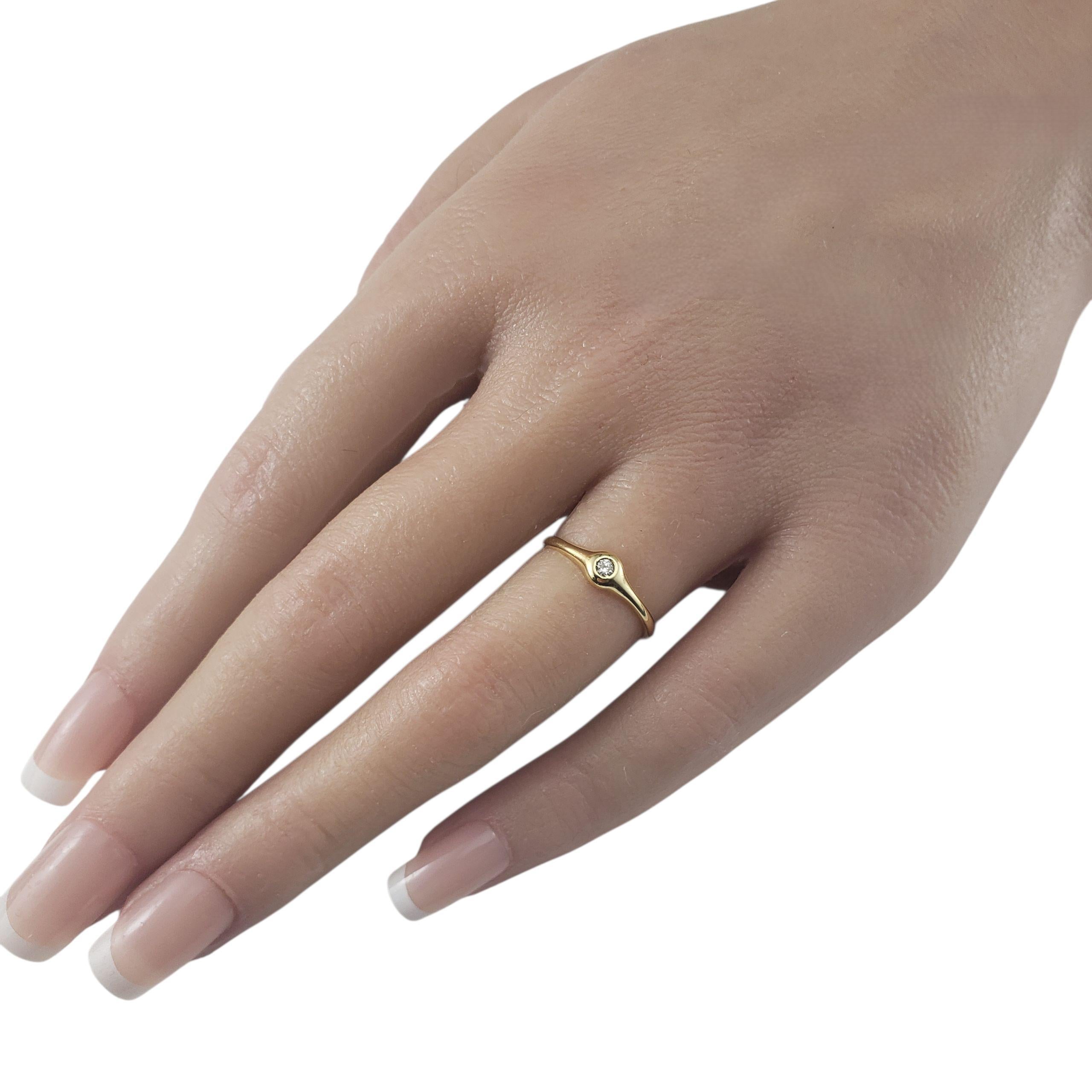 Bague solitaire en or jaune 18K sertie de diamants Taille 5 #23406 en vente 1