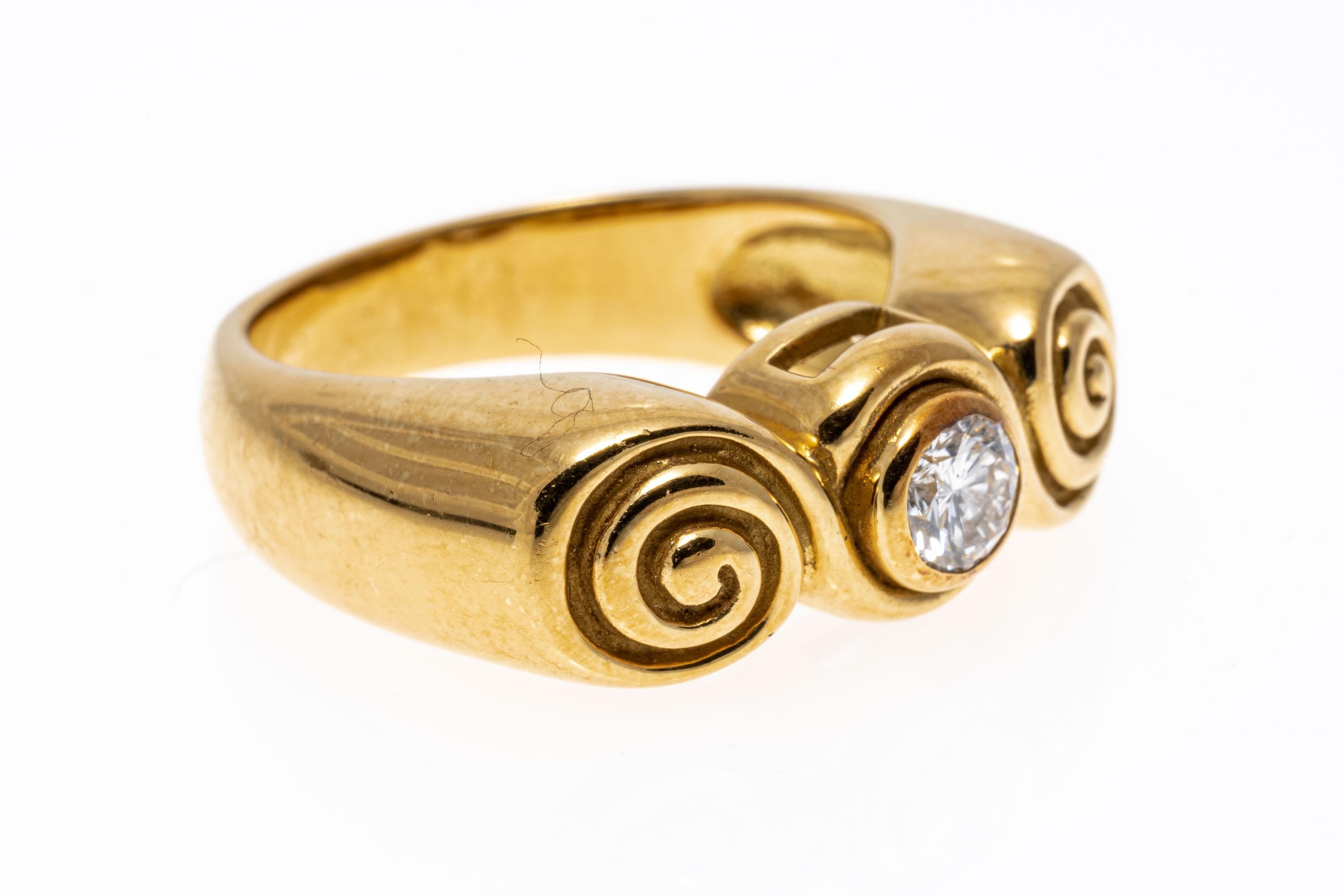 18k Yellow Gold Bezel Set Round Brilliant Diamond and Scroll Swirl Ring In Good Condition For Sale In Southport, CT