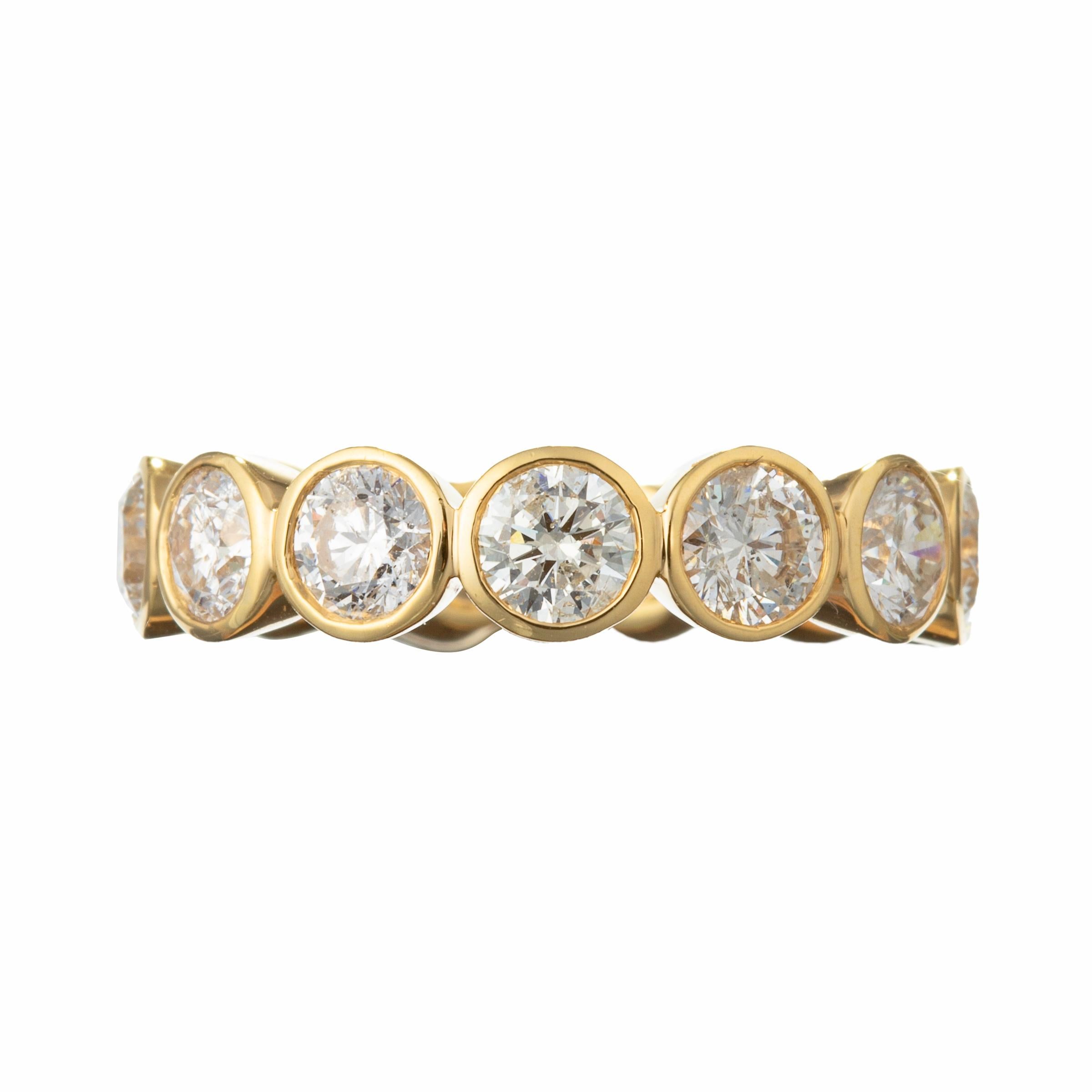 18k Yellow Gold Bezel-Set Round Diamond Eternity Band Ring For Sale