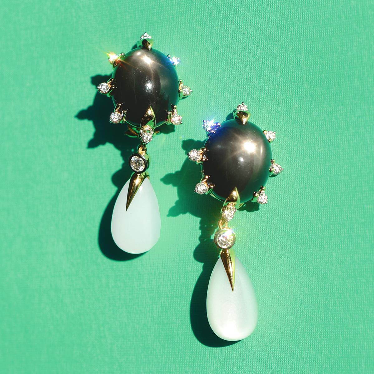 Women's or Men's 18K Yellow Gold Black and White Moonstone Drop Earrings For Sale