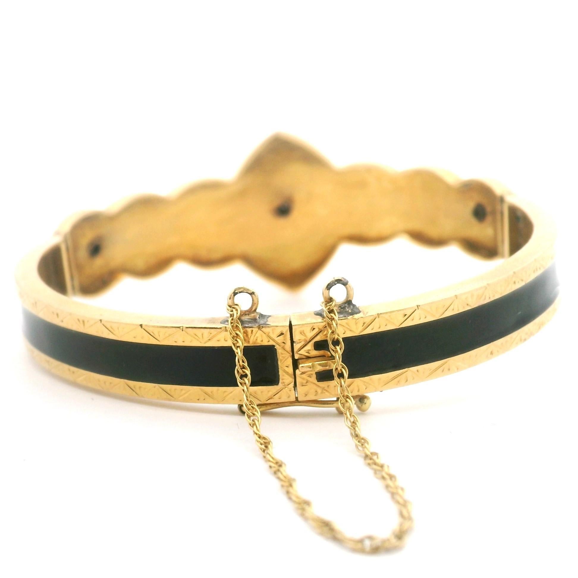 Women's 18k Yellow Gold Black Enamel and Diamond Vintage Bangle Bracelet 6.5