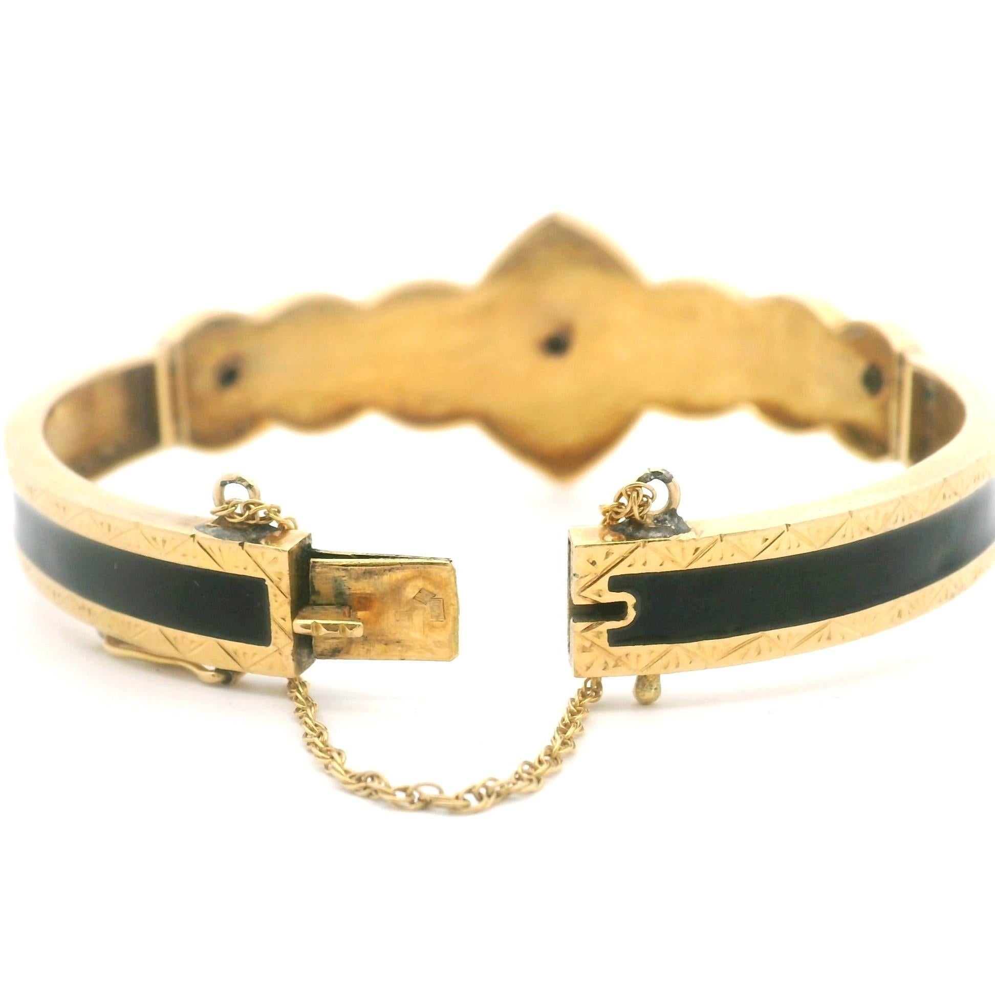 18k Yellow Gold Black Enamel and Diamond Vintage Bangle Bracelet 6.5
