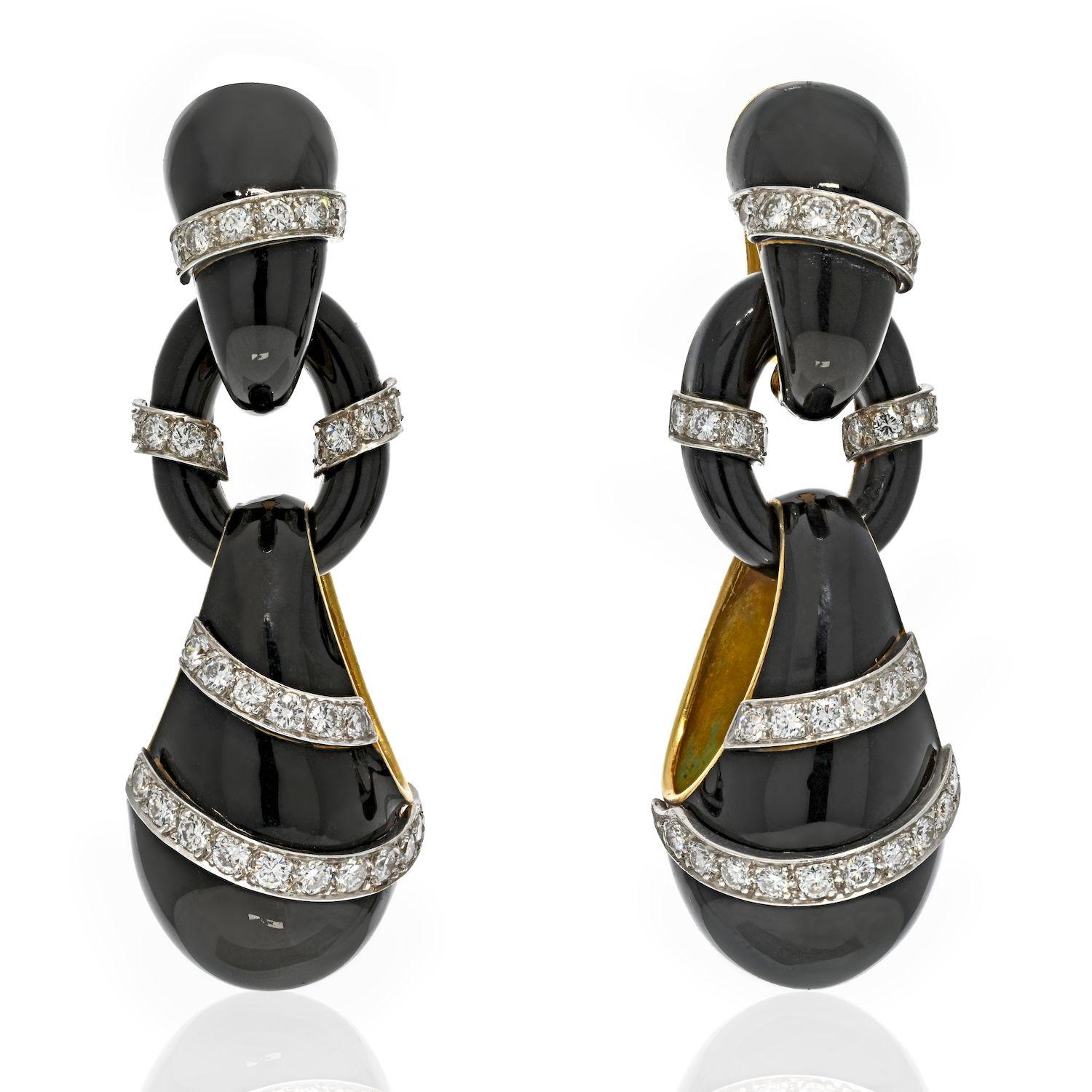 18K Yellow Gold Black Enamel Diamond Drop Dangling Earrings In Excellent Condition In New York, NY